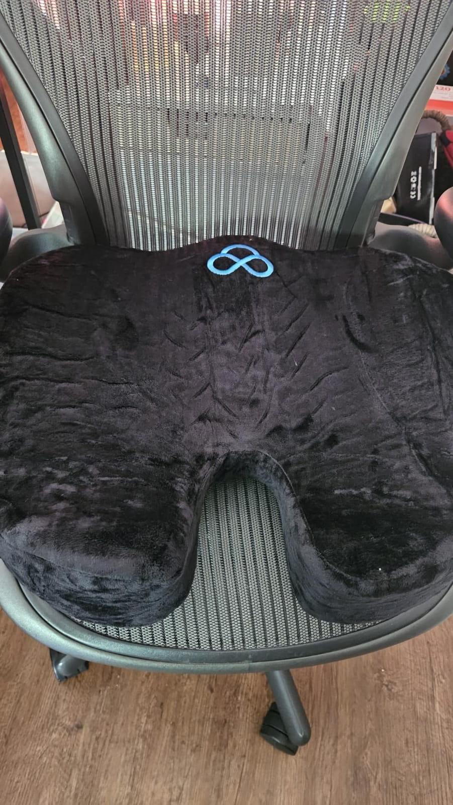 CushyOasis Seat Cushion, Gel Memory Foam Office Chair Cushions, (Black) | Anti-Slip Back & Removable Cover, Ergonomic Tailbone Support Seat Cushion, Memory Foam Seat Cushion for Office customer photo 2