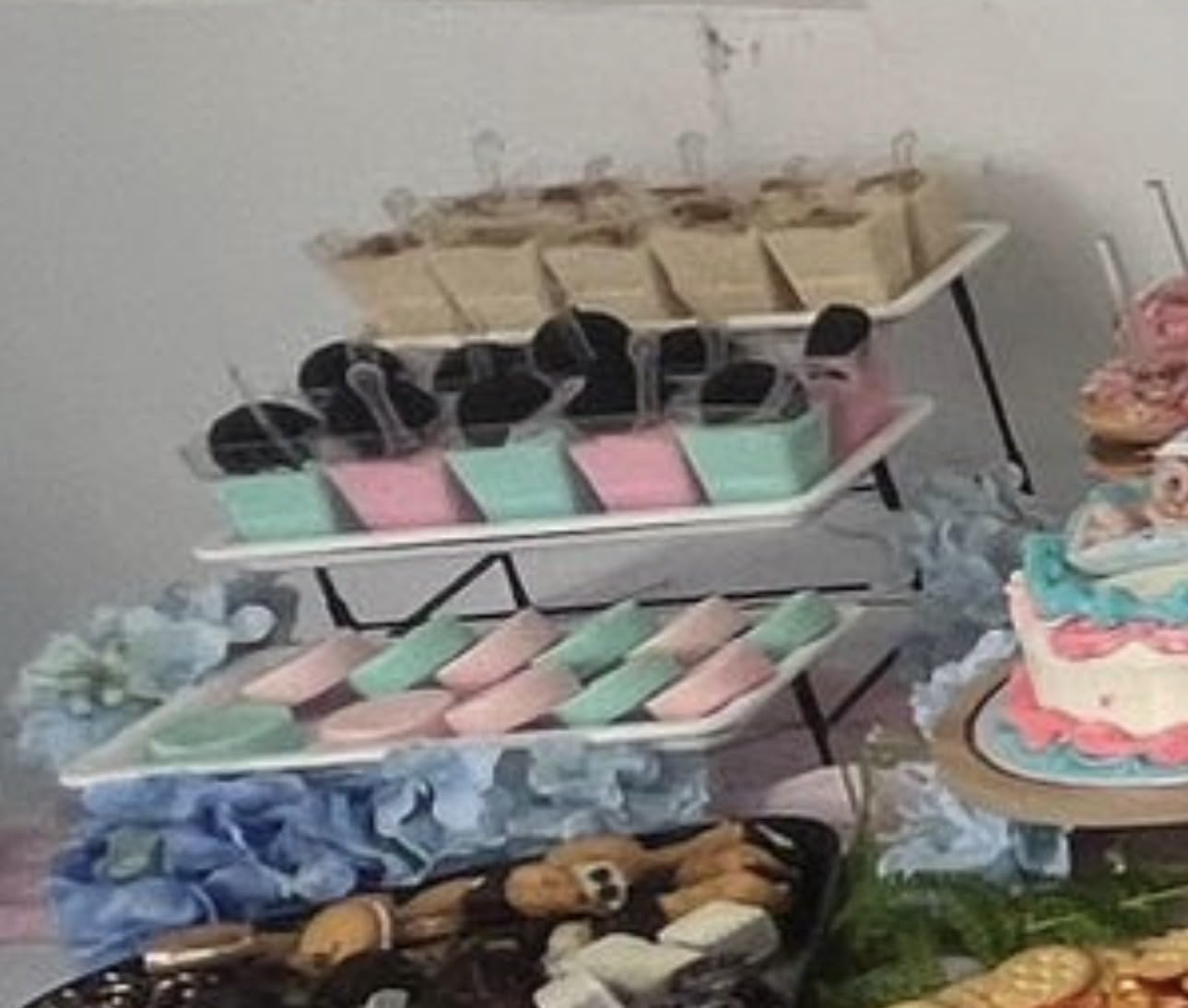 Lifewit 3 Tier Serving Tray for Party, Plastic Tiered Food Serving Platters customer photo 2