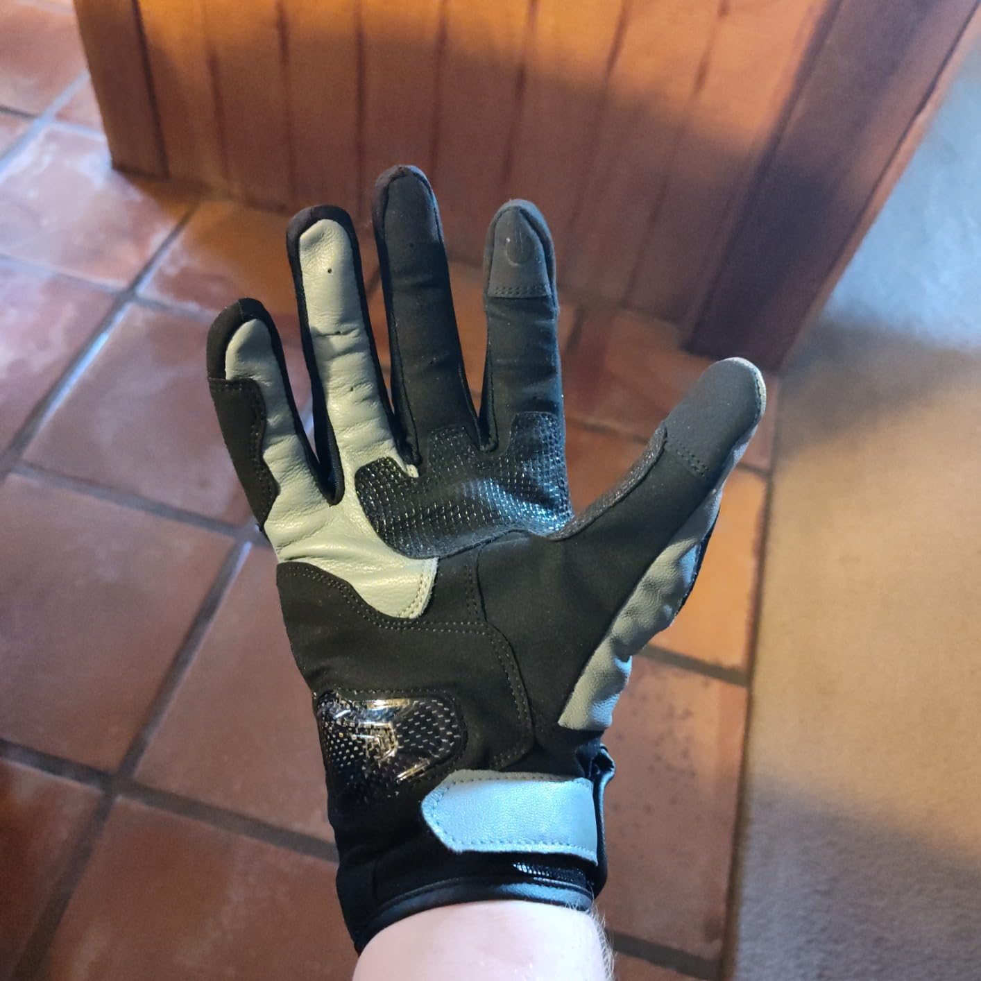 WTACTFUL Goatskin Carbon Motorcycle Gloves, Touchscreen Men Women customer photo 1