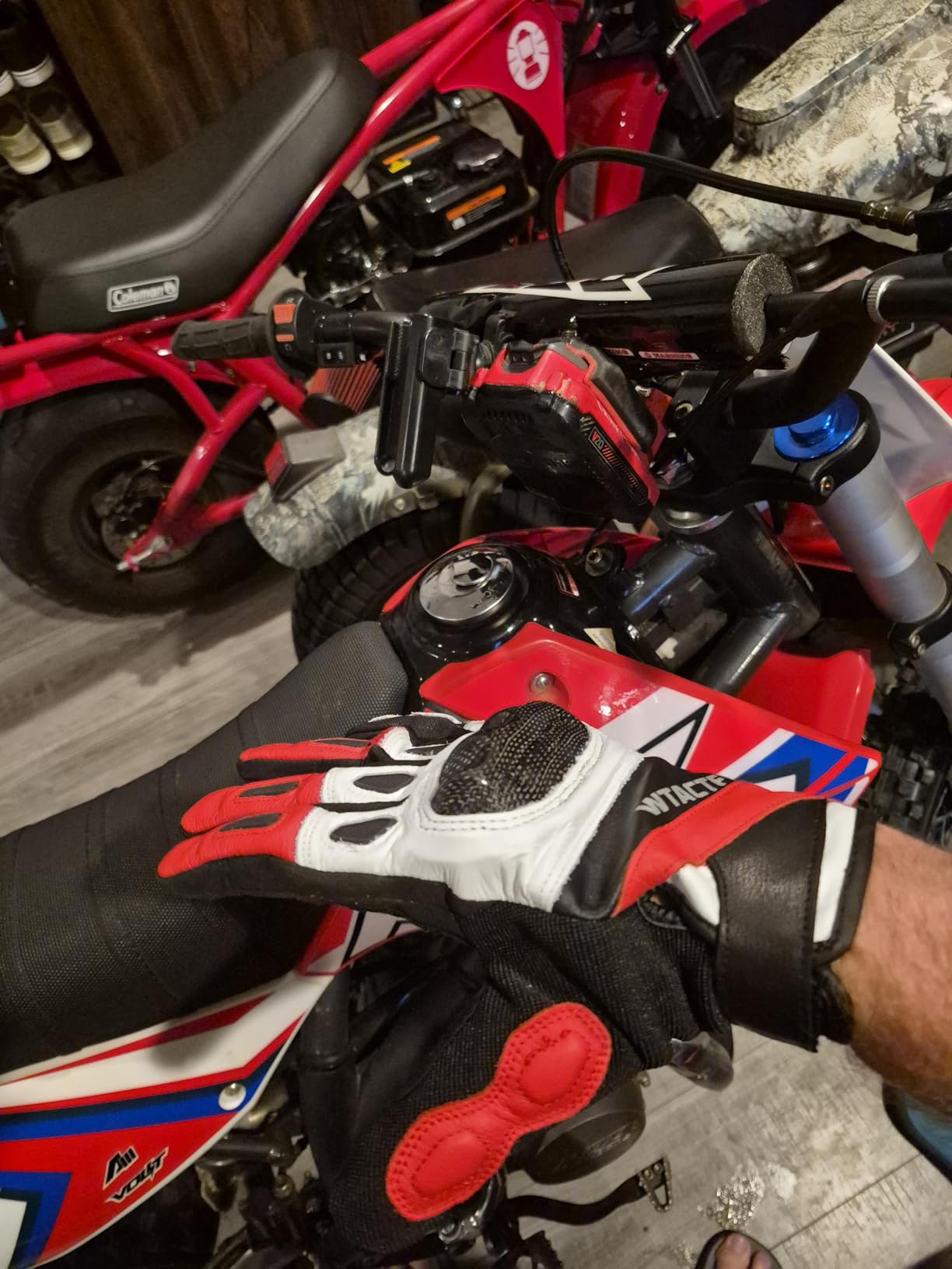 WTACTFUL Goatskin Carbon Motorcycle Gloves, Touchscreen Men Women customer photo 2