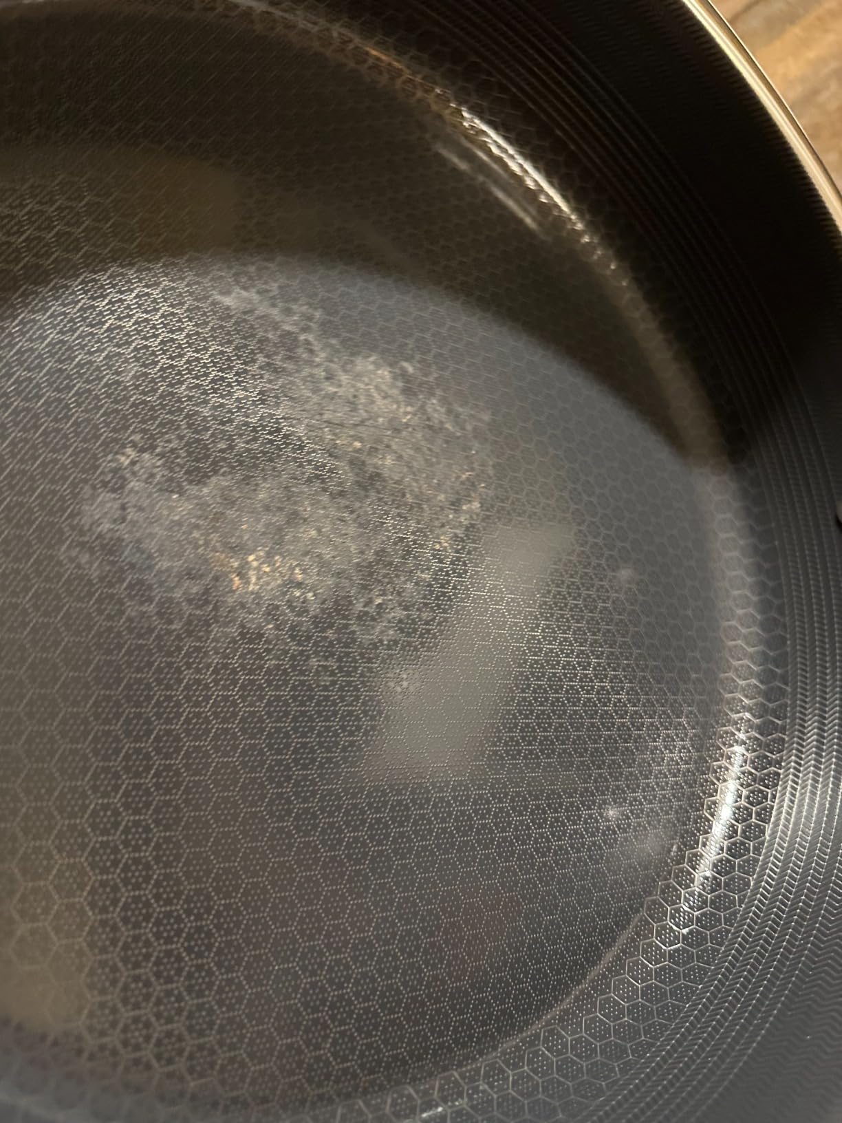HexClad 5.5 Qt Hybrid Nonstick Deep Sauté Frying Pan & Lid, Induction Ready customer photo 2