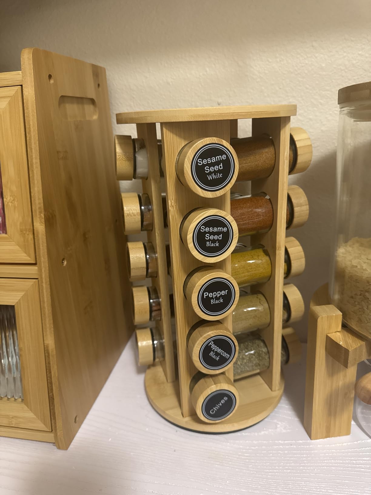 New England Stories Revolving Spice Rack Set with 20 Spice Jars, Kitchen Spice Tower Organizer for Countertop or Cabinet - Carousel Storage Includes 386 Spice Labels (Black) customer photo 1