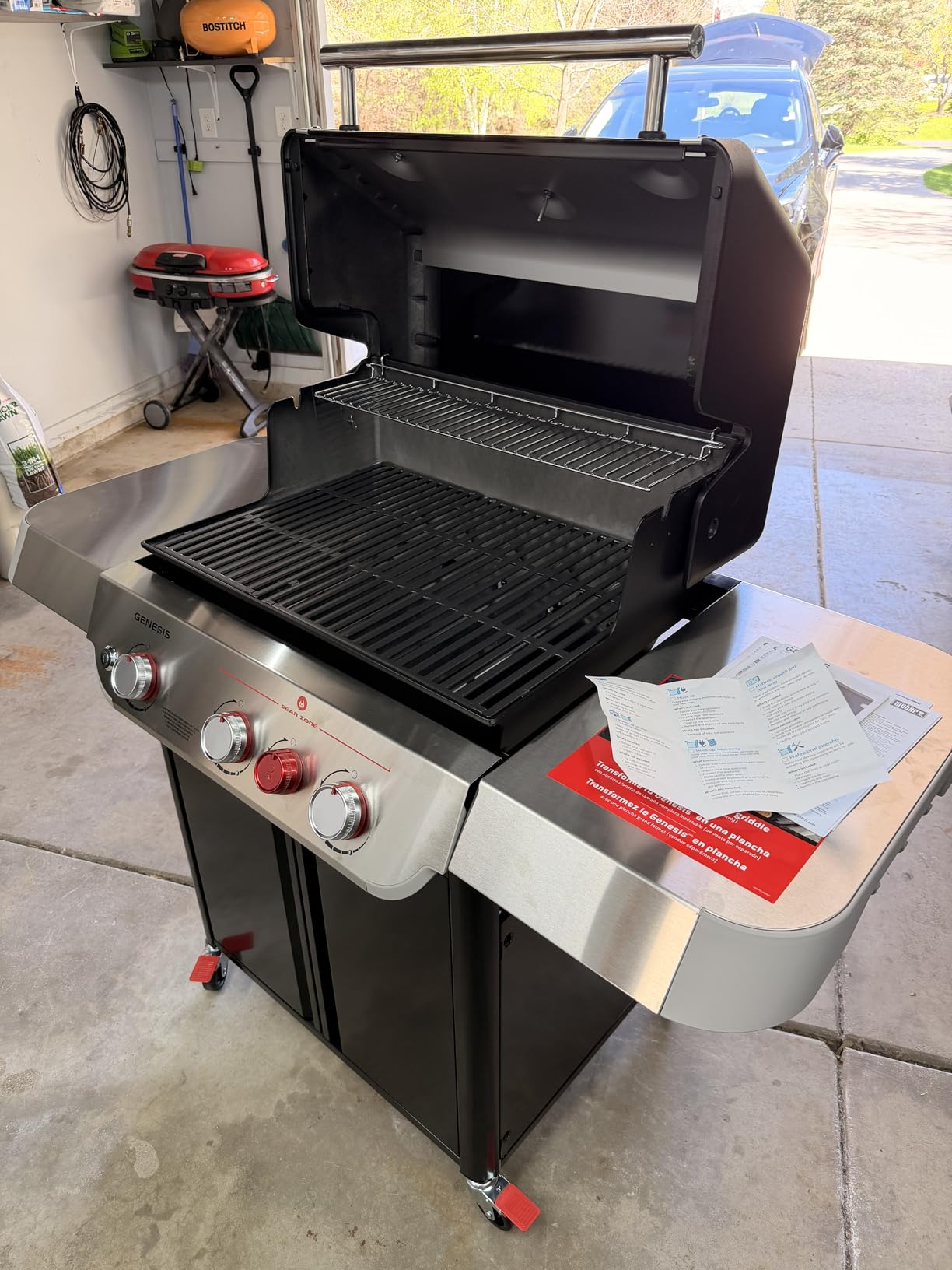 Weber Genesis E-325 Gas Grill, Outdoor Cooking, Propane Grill, Black | 3 PureBlu Burners, XL Sear Zone, Porcelain-Enameled Cast-Iron Grates, Stainless-Steel Side Tables, BBQ Grill, Weber Grill customer photo 2