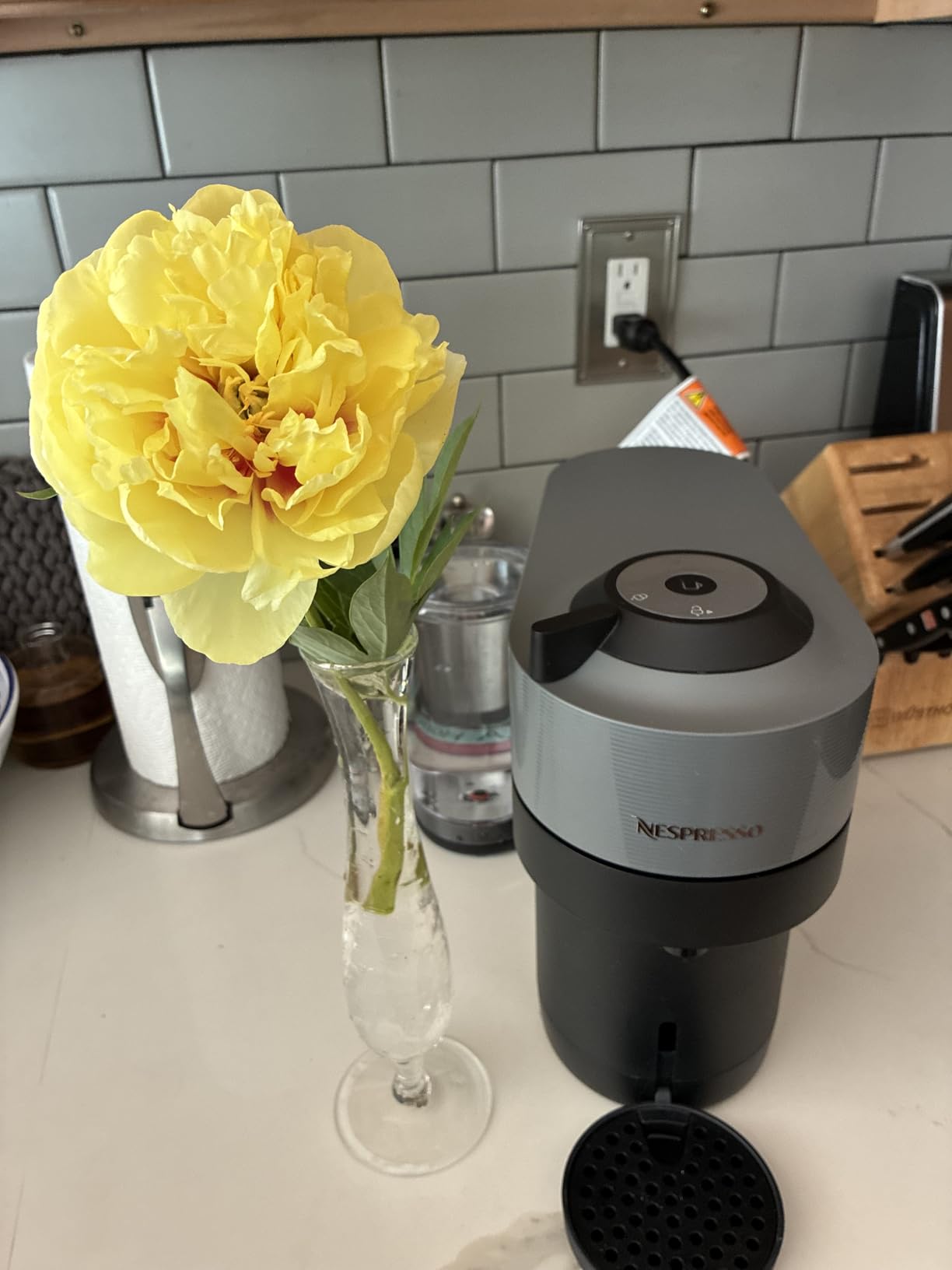 Vertuo Pop+ Coffee & Espresso Maker by Breville, Coconut White customer photo 1