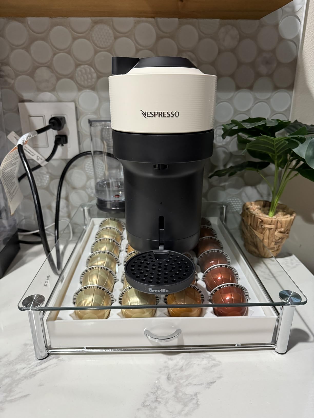 Vertuo Pop+ Coffee & Espresso Maker by Breville, Coconut White customer photo 2