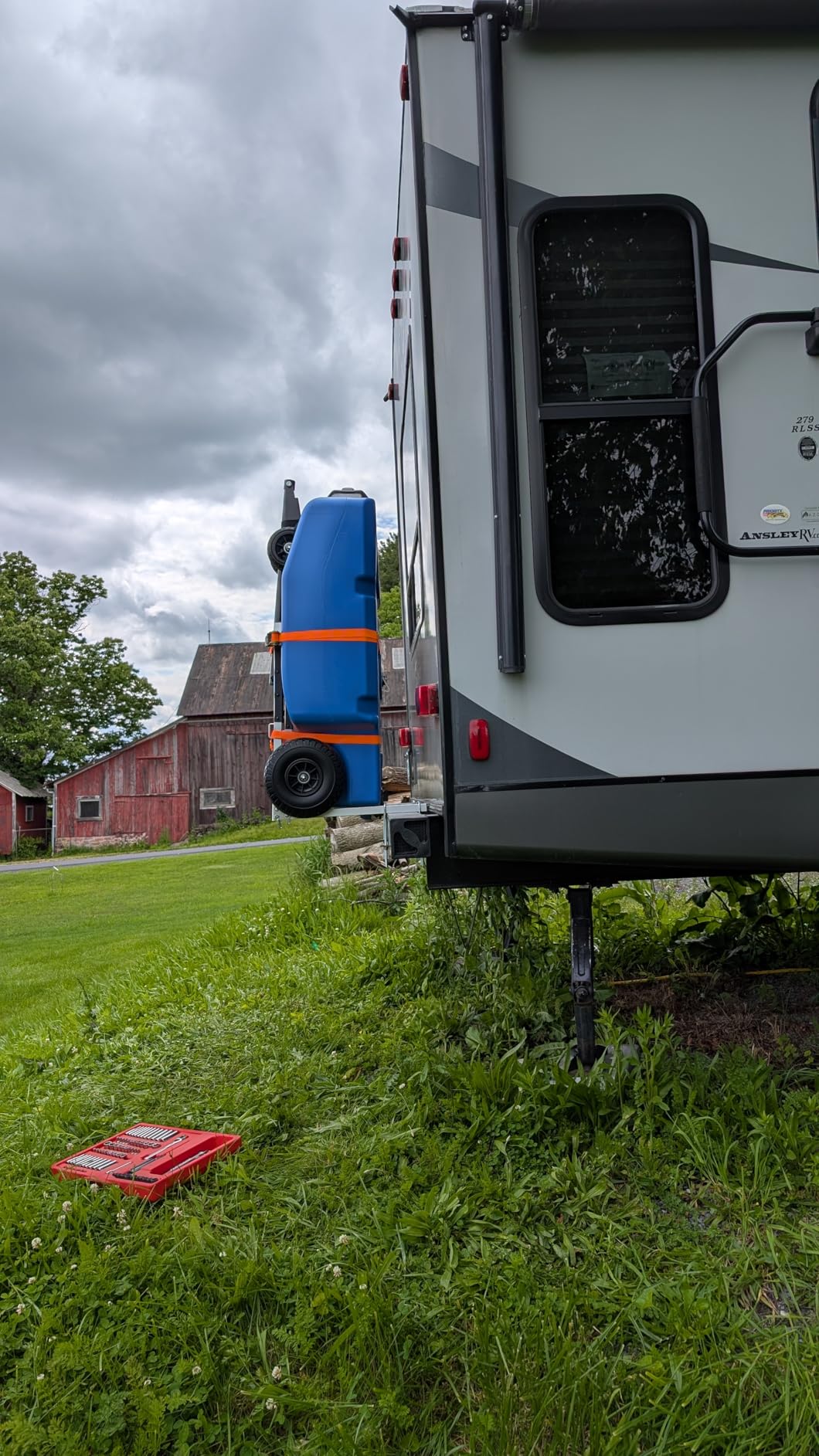 RecPro RV Portable Waste Tank | 36 Gallon | Blue | No-Flat Tires customer photo 2