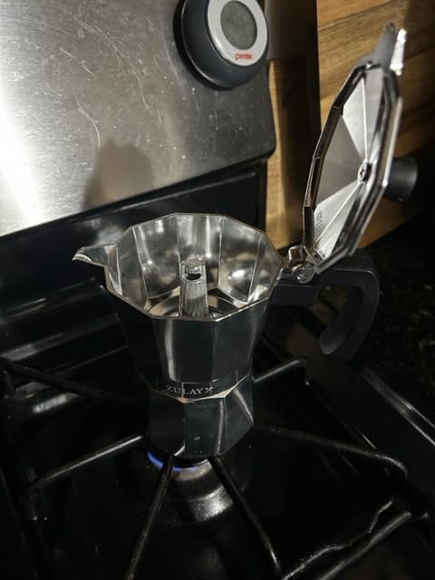 Zulay Moka Pot Espresso Stovetop Coffee Maker - Leak-Proof, Stainless Steel, Easy to Clean, Heat Resistant Handle & Knob - for Authentic Cuban & Italian Style Espresso - Makes 9 Espresso Cups - White customer photo 2