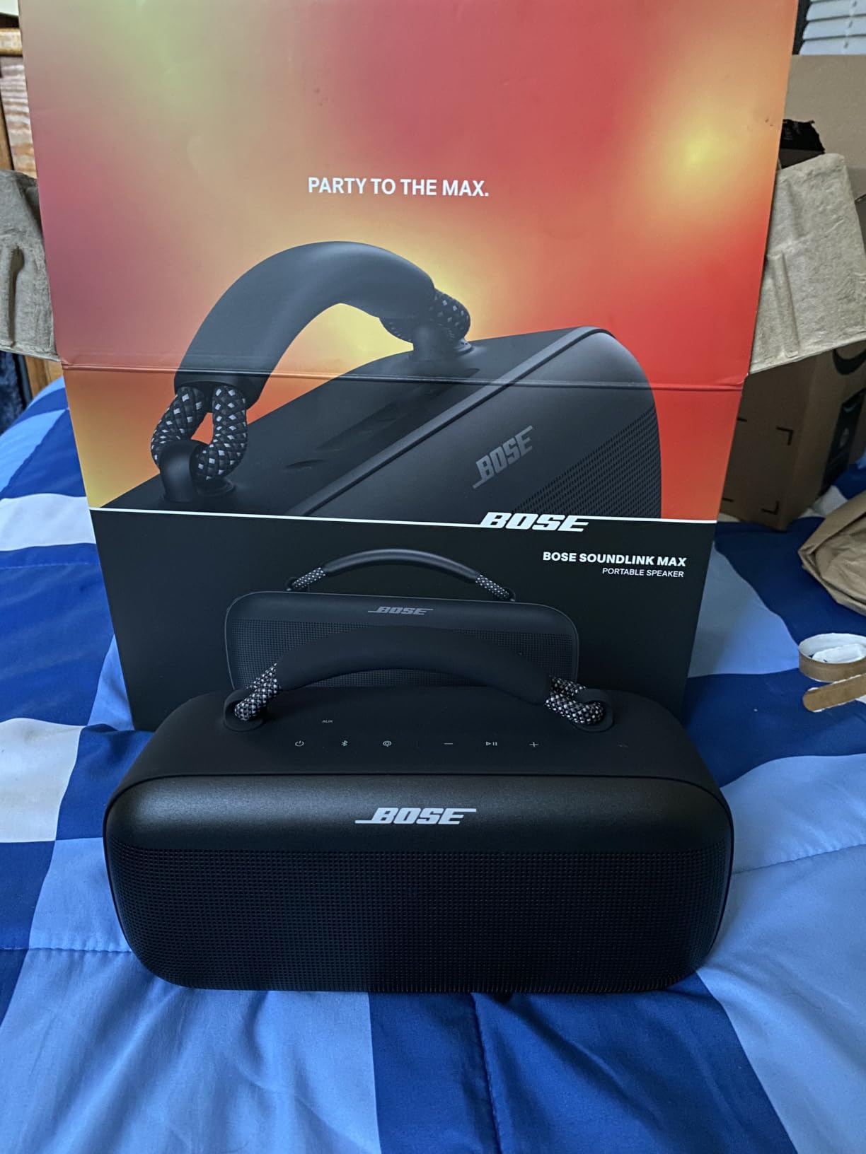 Bose SoundLink Max Bluetooth Speaker, IP67 Waterproof, Rope Handle, Up to 20 Hours Playtime customer photo 1