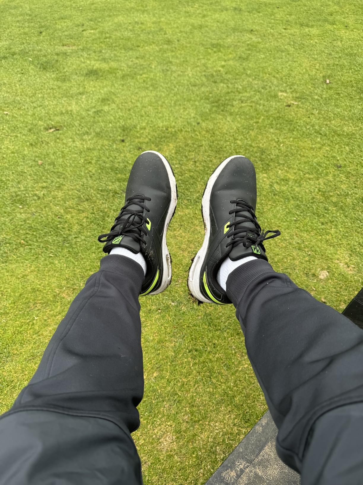 FENLERN Men's Golf Shoes Waterproof Wide Spiked Non Slip customer photo 1