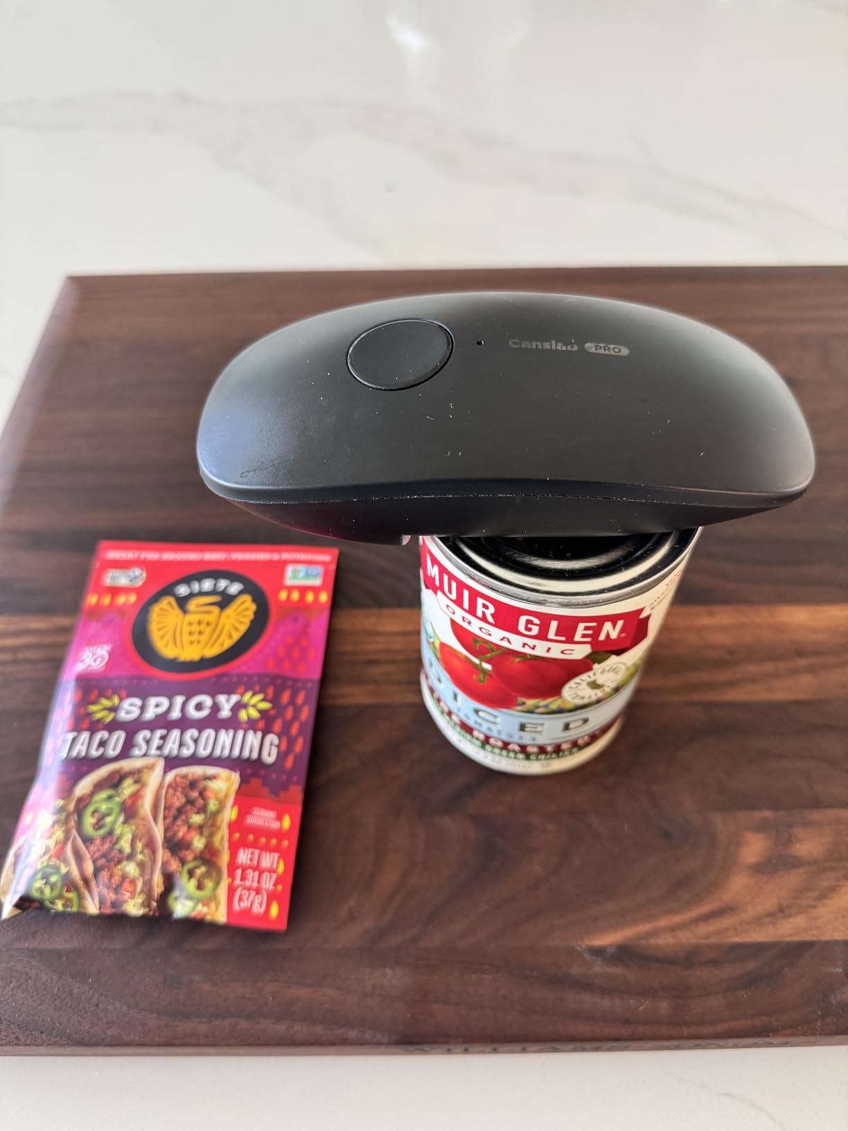 Canslab Ultrablade PRO Electric Can Opener, USB Rechargeable, Smart Auto Stop | Automatic Can Opener for Seniors with Arthritis, Handsfree Side Cut with Smooth Edge, Cordless, Wall Mountable, Black customer photo 1