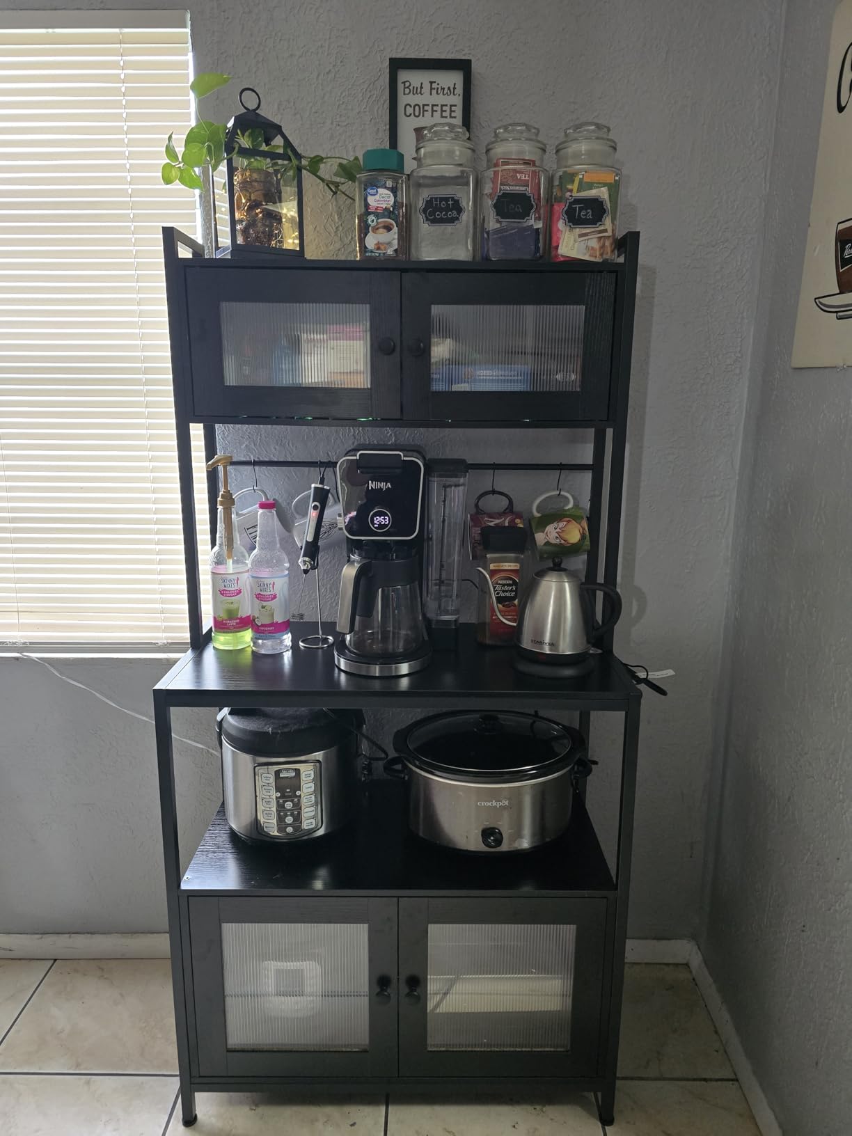 HOOBRO Bakers Rack with Storage Cabinet, 5-Tier Coffee Bar with Power Outlet and LED Lights, Industrial Microwave Oven Stand with Shelves, Kitchen Storage Shelf with Cabinet, Black BB13UDHB01 customer photo 1