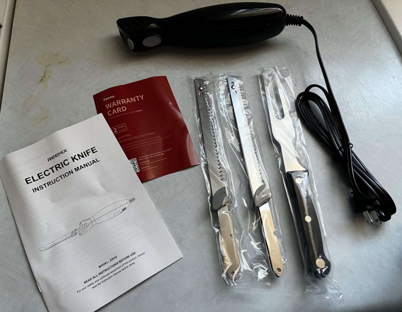 Reemix Electric Knife, Z3042 Electric Knife Set customer photo 2