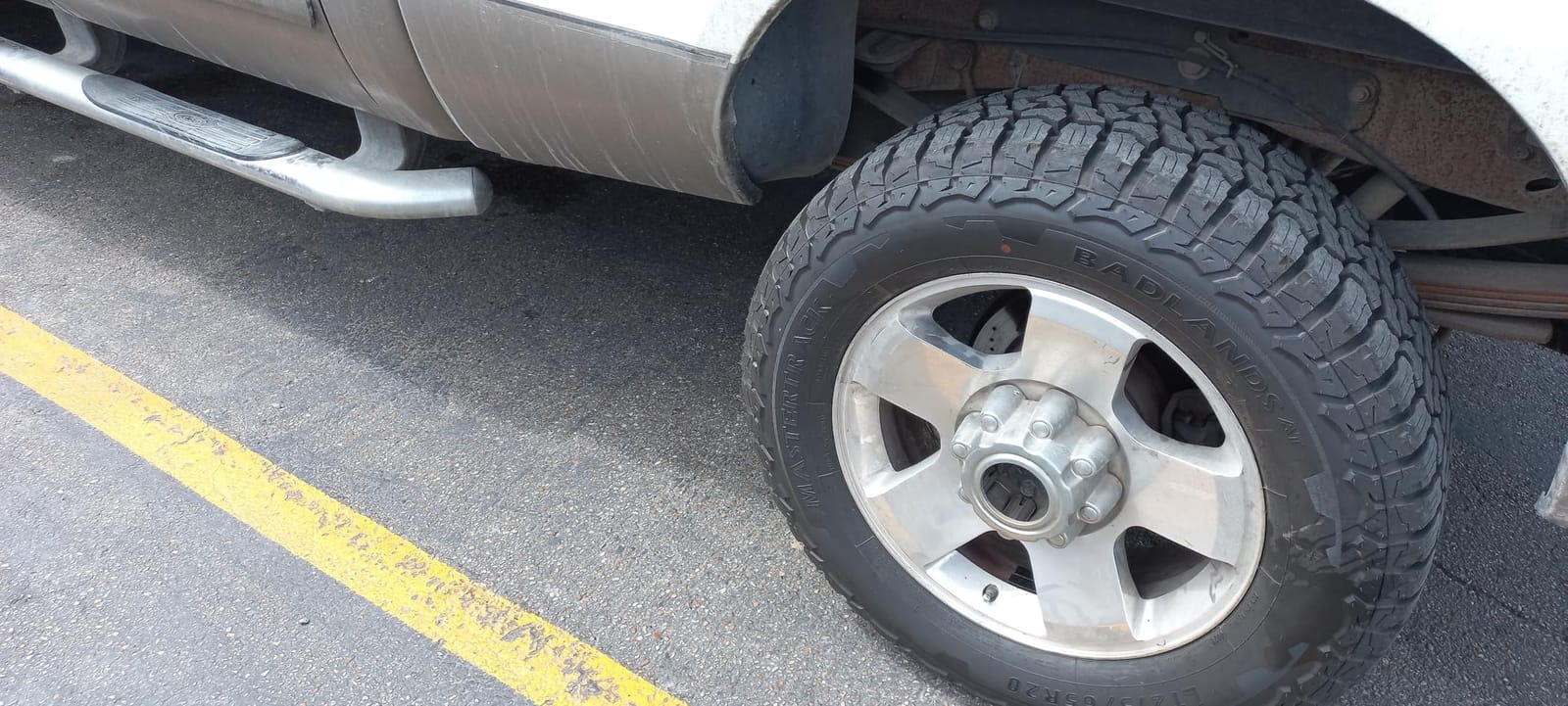 Set of 4 Mastertrack BADLANDS AT All Terrain 275/65R18 116T SUV Tires customer photo 2