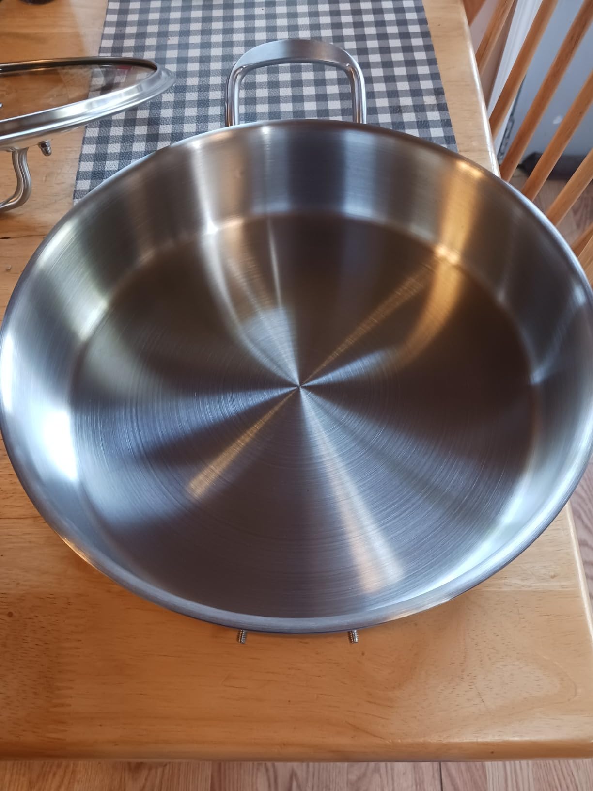 Yeksum Tri-Ply Stainless Steel Saute Pan 7 Quarts, 12 Inch Deep Frying Pan with Lids, 3-layer Large Frying Pan Skillet with Stay Cool Handle, Saute Pan with Lid, Induction Pan, Works on All Cooktops customer photo 2