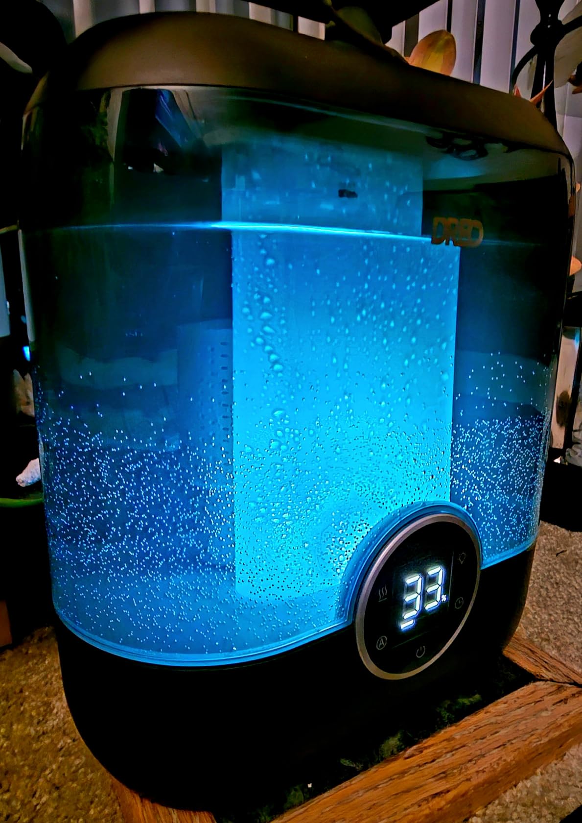DREO 6L Smart Humidifiers for Bedroom, Large Room, 60H Runtime, Quiet 28dB | Top Fill Supersized Cool Mist Humidifier for Plants, Indoor, Home, Night Light, App/Touch/Voice Control, Ebony customer photo 1