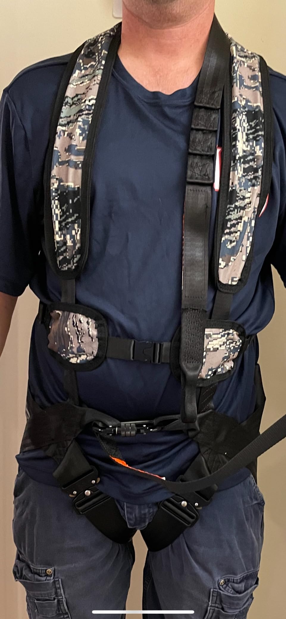 QOGIR Tree Stand Harness, Lightweight Hunter Safety Harness for Tree-Stand Hunting, Adjustable Tree Stand Safety Harness customer photo 1