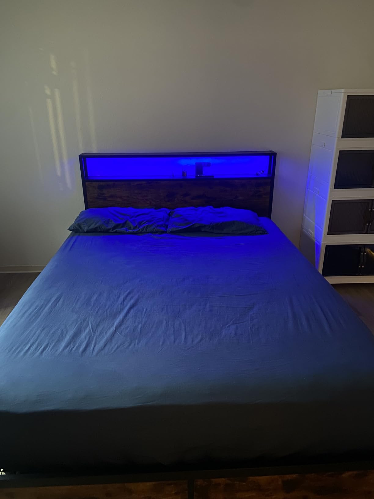 Lifezone Full Bed Frame with 2-Tier Storage Headboard, Metal Platform Bed Frame with 4 Storage Drawers, Built in Charging Station & LED, Noise-Free/Metal Support/No Box Spring Needed, Rustic Grey customer photo 1
