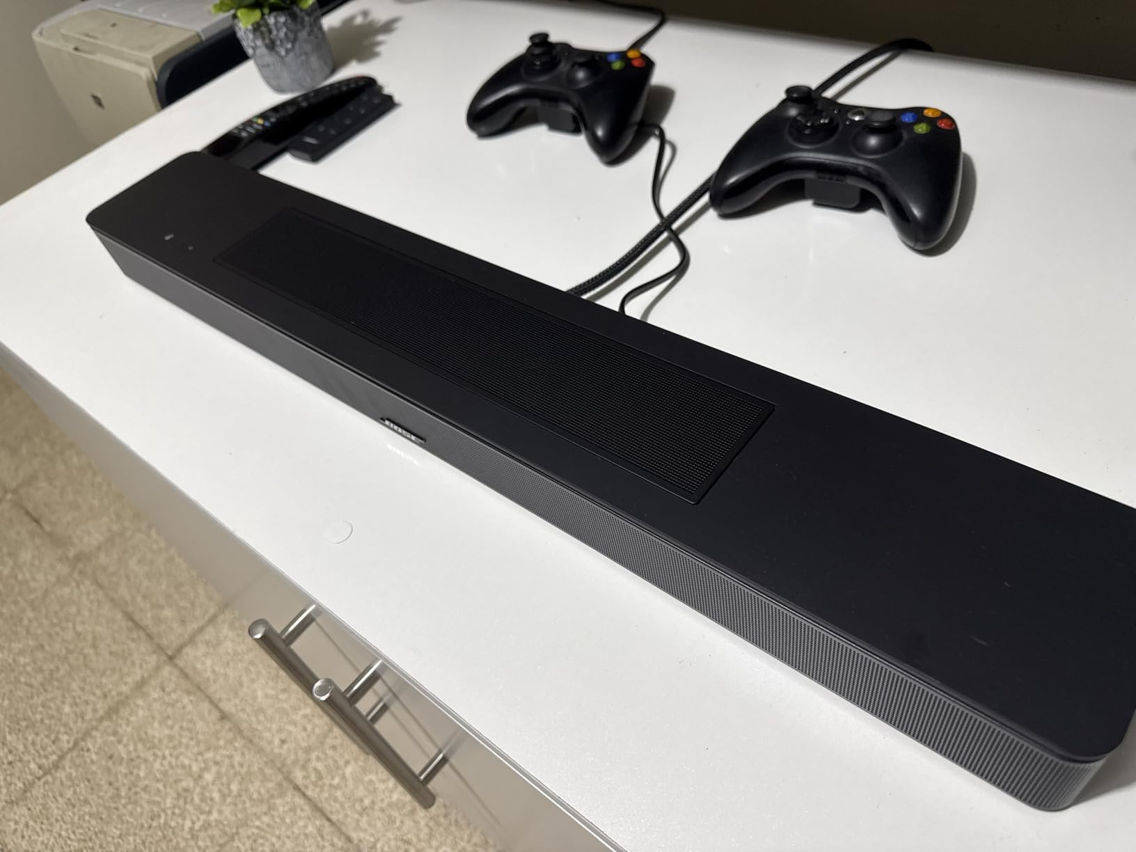 Bose Smart Dolby Atmos Soundbar, All-in-One Soundbar for TV, A.I. Dialogue Mode, Voice Control and Amazon Alexa Built-in customer photo 1