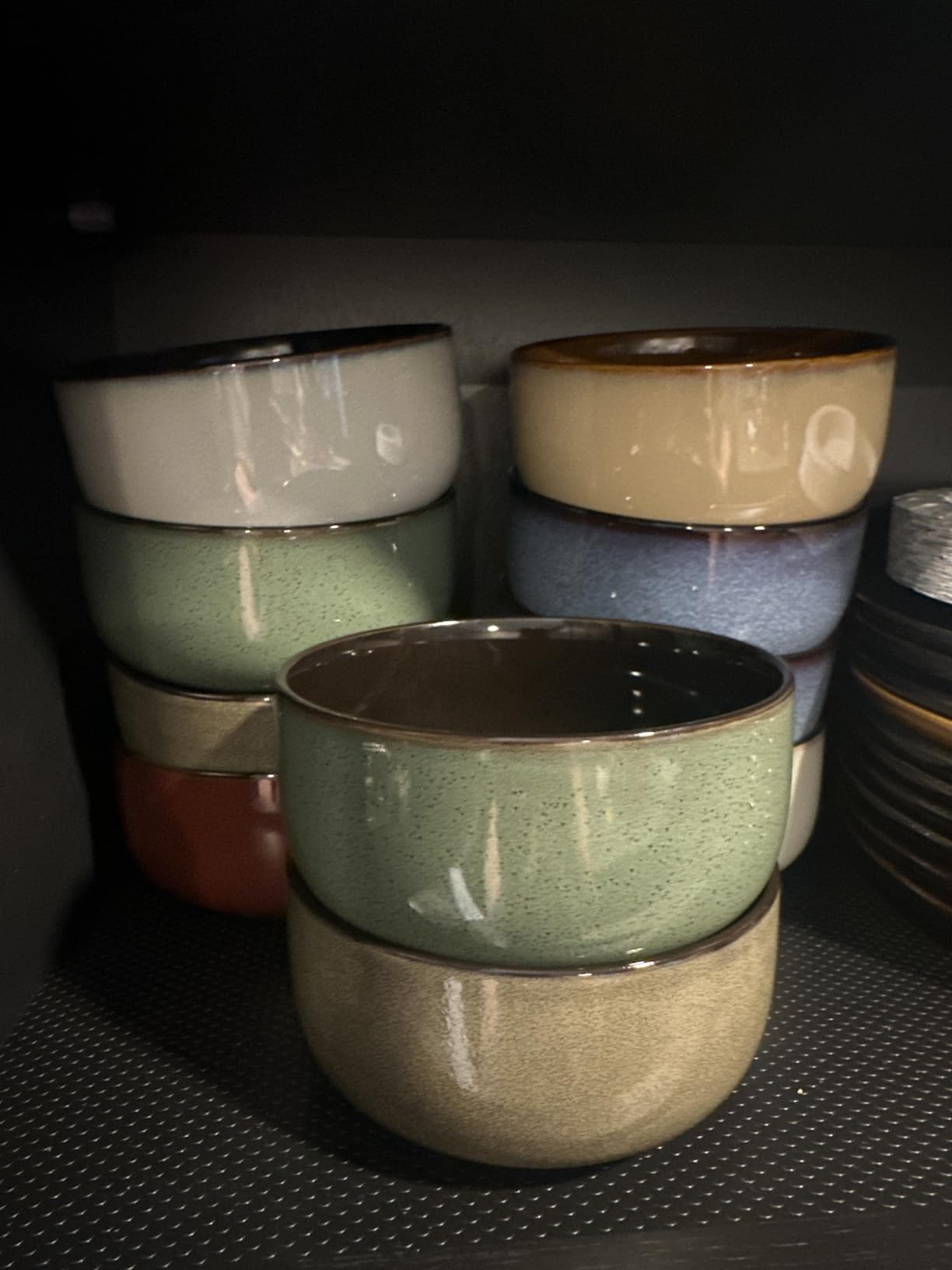 LERATIO Ceramic Dinnerware Sets for 8,24-Pcs Porcelain Plates and Bowls Set customer photo 2