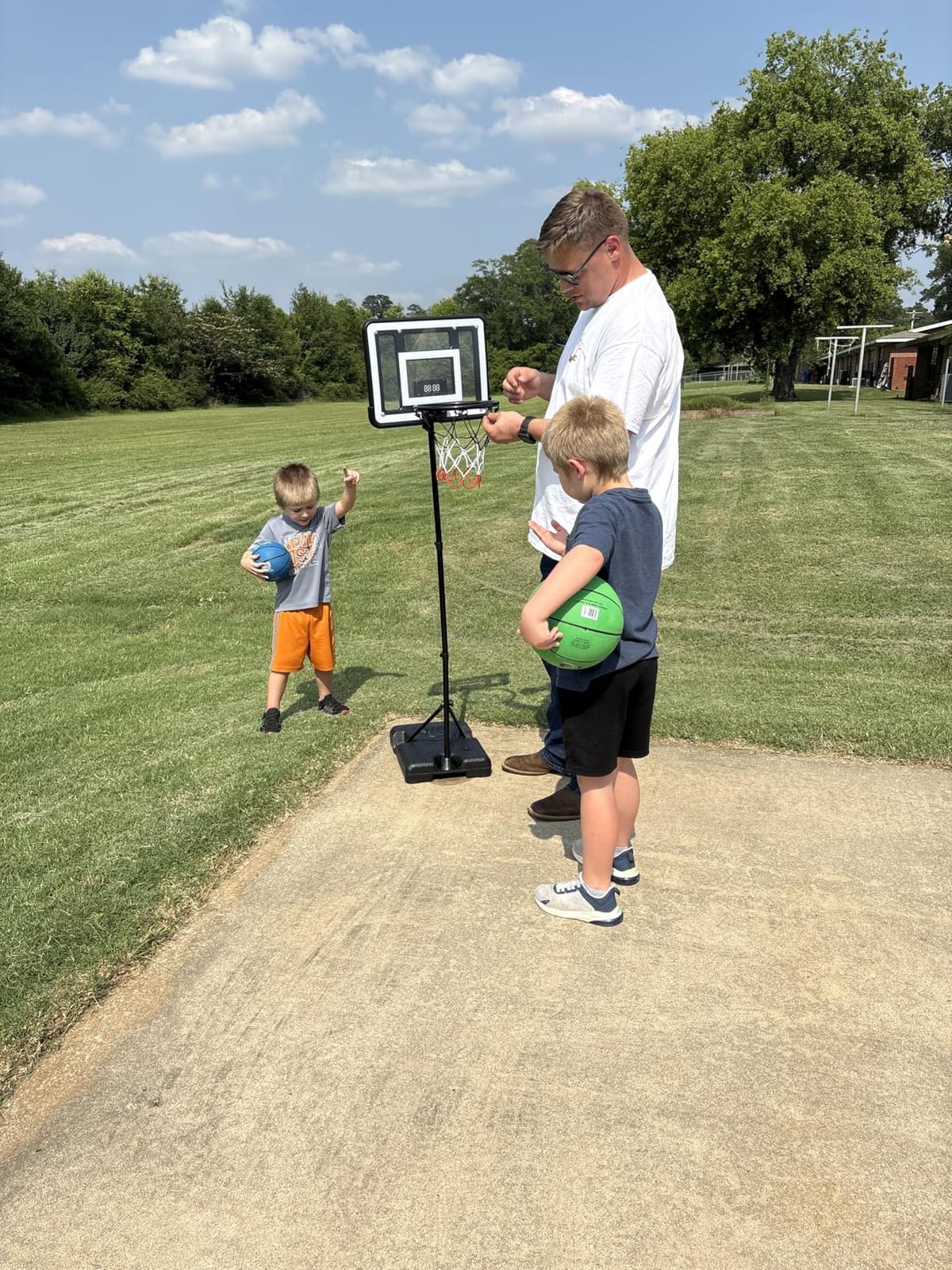 Kids Indoor Basketball Hoop with Scoreboard & Timer,Toddler Adjustable Height Basketball Goal Toy for Outdoor Backyard,Sports Game Play customer photo 1