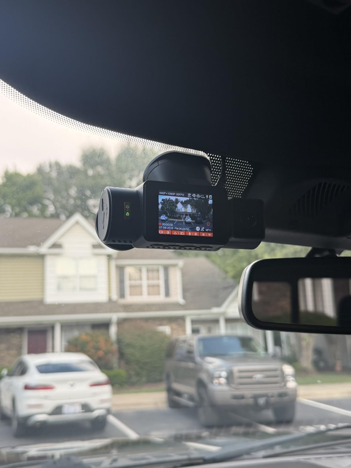 Vantrue N2X 2.7K Dash Cam Front and Inside, STARVIS 2 PlatePix Car Camera customer photo 1