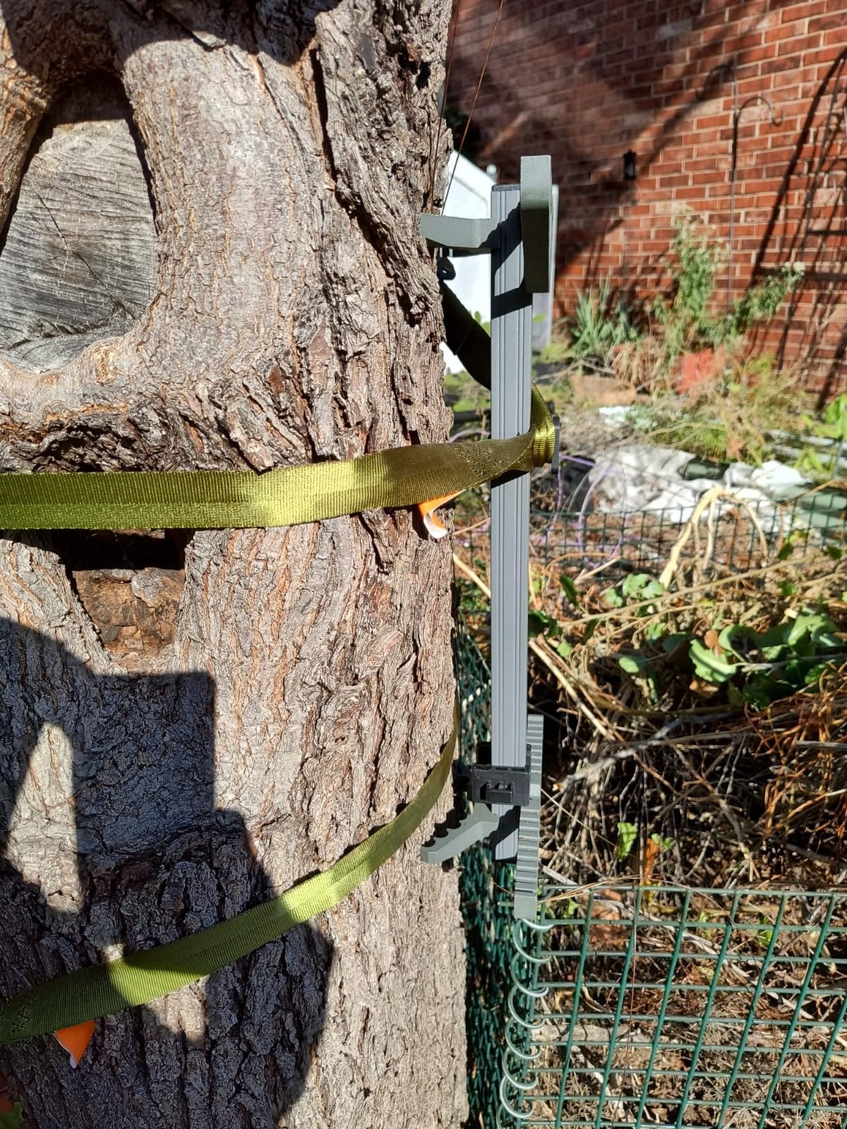 Climbing Sticks, Non-Slip Tree Step Tree Climbing Sticks for Hunting, Lightweight Aluminum Hunting Climbing Steps, Climbing Stick for Tree Stand customer photo 2