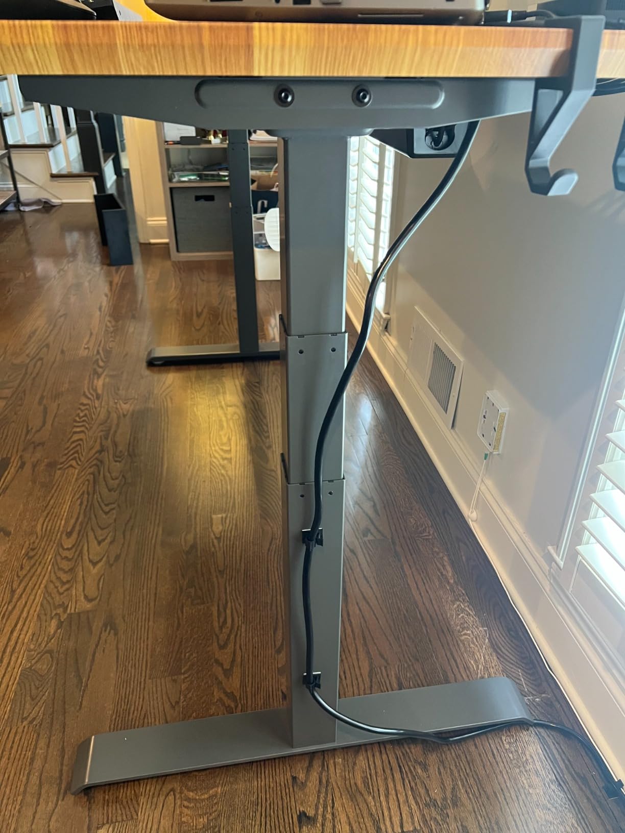 Vari Classic Electric Standing Desk - 60x30 - Walnut/Slate | Adjustable Height Sit-Stand Computer Desk - Dual Motor with 4 Memory Presets, Stable T-Style Legs customer photo 1