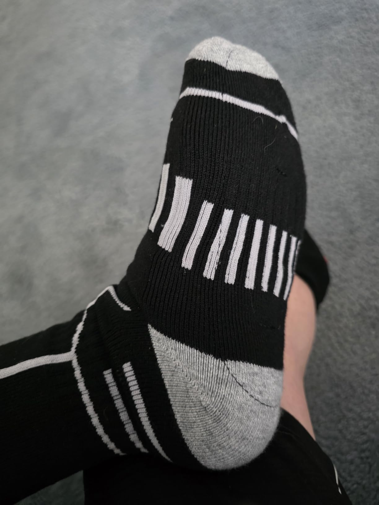 FREEHILL Merino Wool Rechargeable Heated Socks - Toe & Full Sole Heating customer photo 1