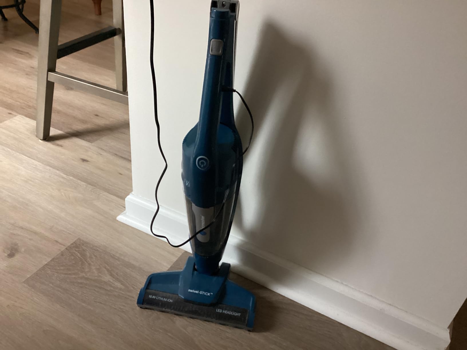 Vacmaster Portable 10.8V 2-in-1 Cordless Stick Vacuum Cleaner | Lightweight, 2-Speed Power Control, LED Headlight, for Hardwood Floor, Carpet & Pet Hair - VSD1001 customer photo 2