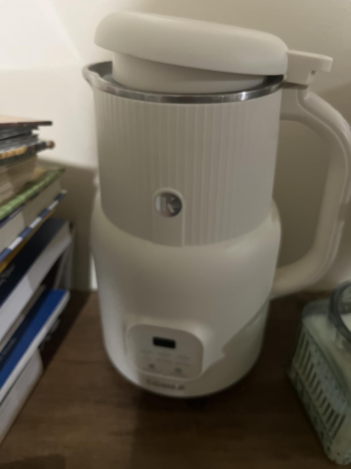 KIDISLE Automatic Nut Milk Maker, 20oz Homemade Almond, Oat, Coconut, Soy, Plant Based Milks and Non-Dairy Beverages with Delay Start/Keep Warm/Self-Cleaning/Boil Water, White customer photo 1