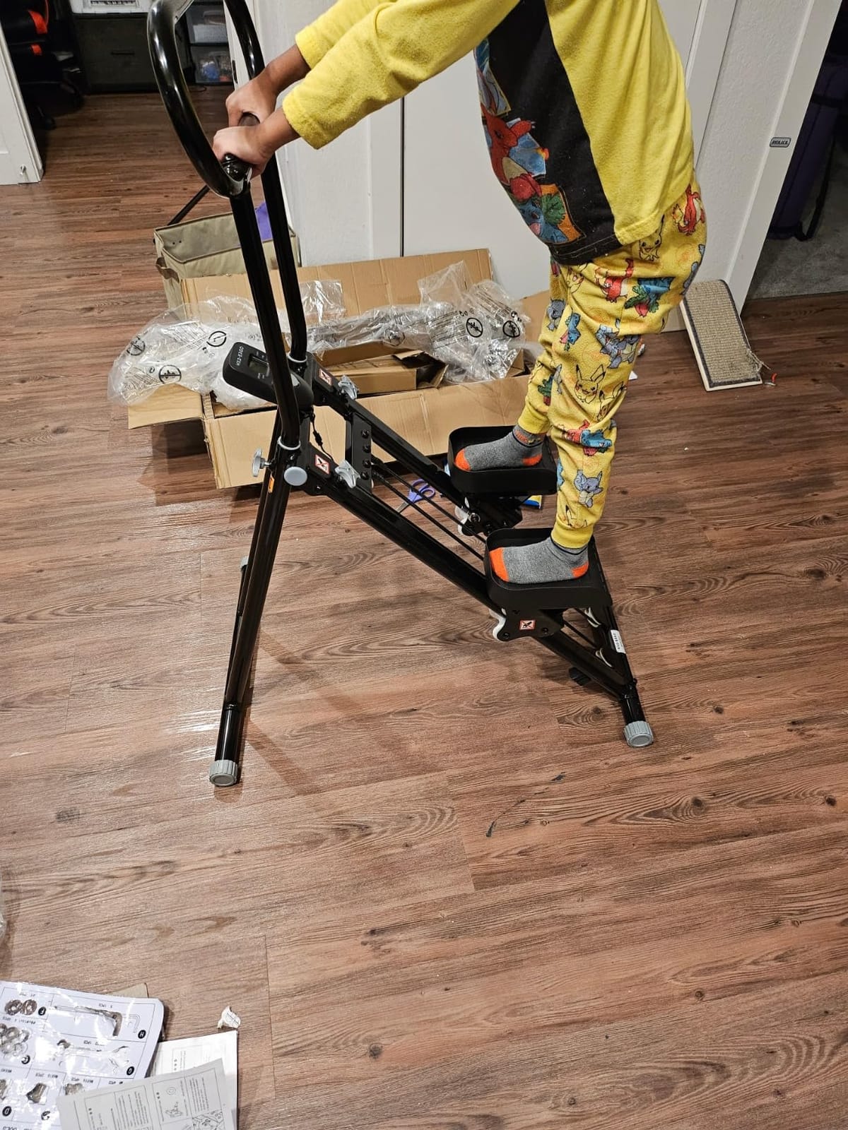 HXD-ERGO Stair Stepper for Home with Adjustable Handlebar for Full Body customer photo 1