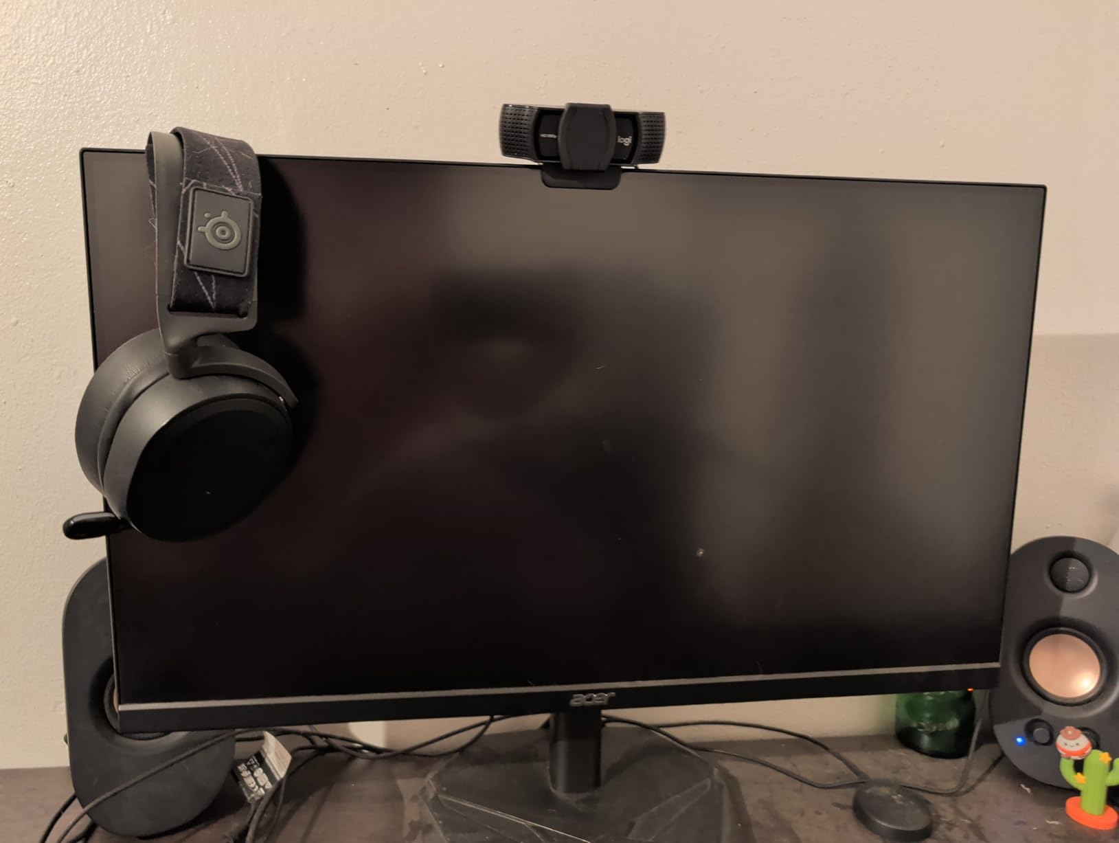Acer Nitro 24.5in FHD 1920x1080 280Hz Gaming Monitor KG251Q Z1biip | 1ms, AMD FreeSync Premium, sRGB 99%, 2xHDMI, DisplayPort, VESA Mountable, Bluelight Filter, Flickerless Technology customer photo 2