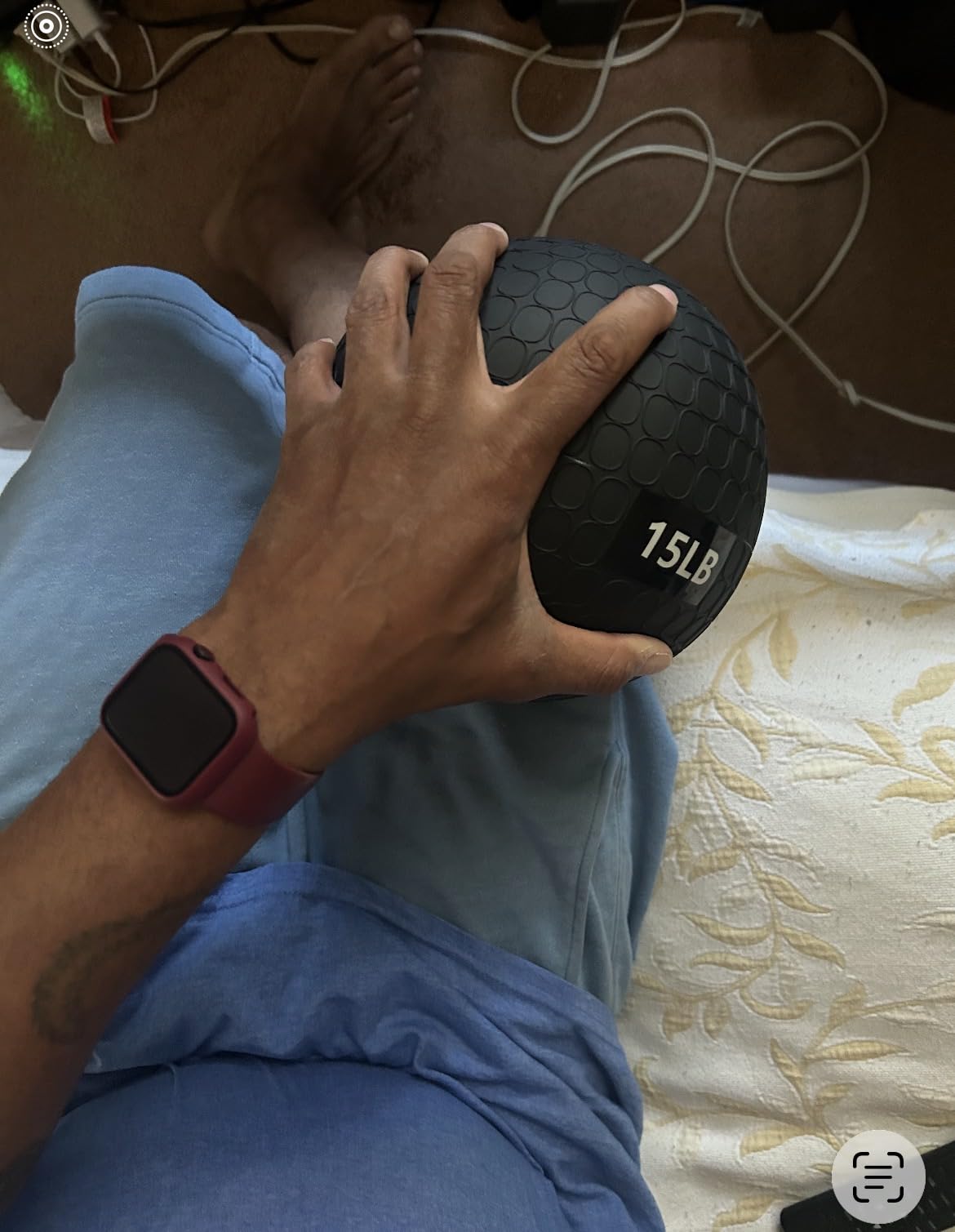 Amazon Basics Slam Medicine Balls for Exercise customer photo 1