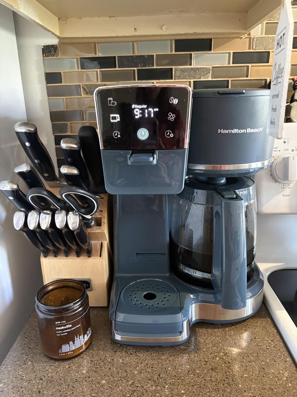 Hamilton Beach 2-Way Drip Coffee Maker & Single Serve Coffee Machine | Hot & Iced Coffee Maker| 12 Cup Glass Carafe| AquaFlow Showerhead | Auto Pause & Pour | Black |47500J customer photo 1