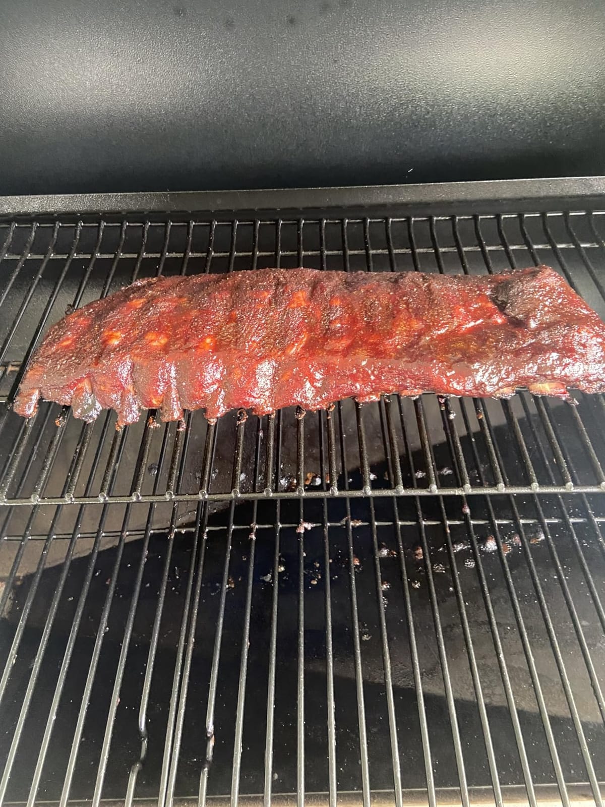 Traeger Woodridge Pro Wood Pellet Grill & Smoker, 970 Sq In, WiFi, Super Smoke Mode, digital sensor, side shelf, WiFIRE app control, 500°F max - 6-in-1 outdoor cooking customer photo 1