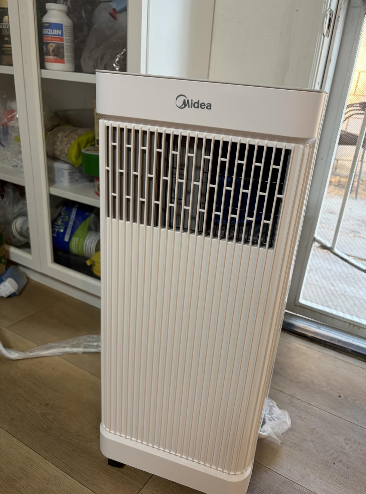 Midea 8,500 BTU ASHRAE Portable Air Conditioner, Cools up to 150 Sq. Ft. | 5,000 BTU SACC Portable AC, Smart APP & Remote Control, with Dehumidifier & Fan mode, Window Kit, Easy-to-use and Install customer photo 2