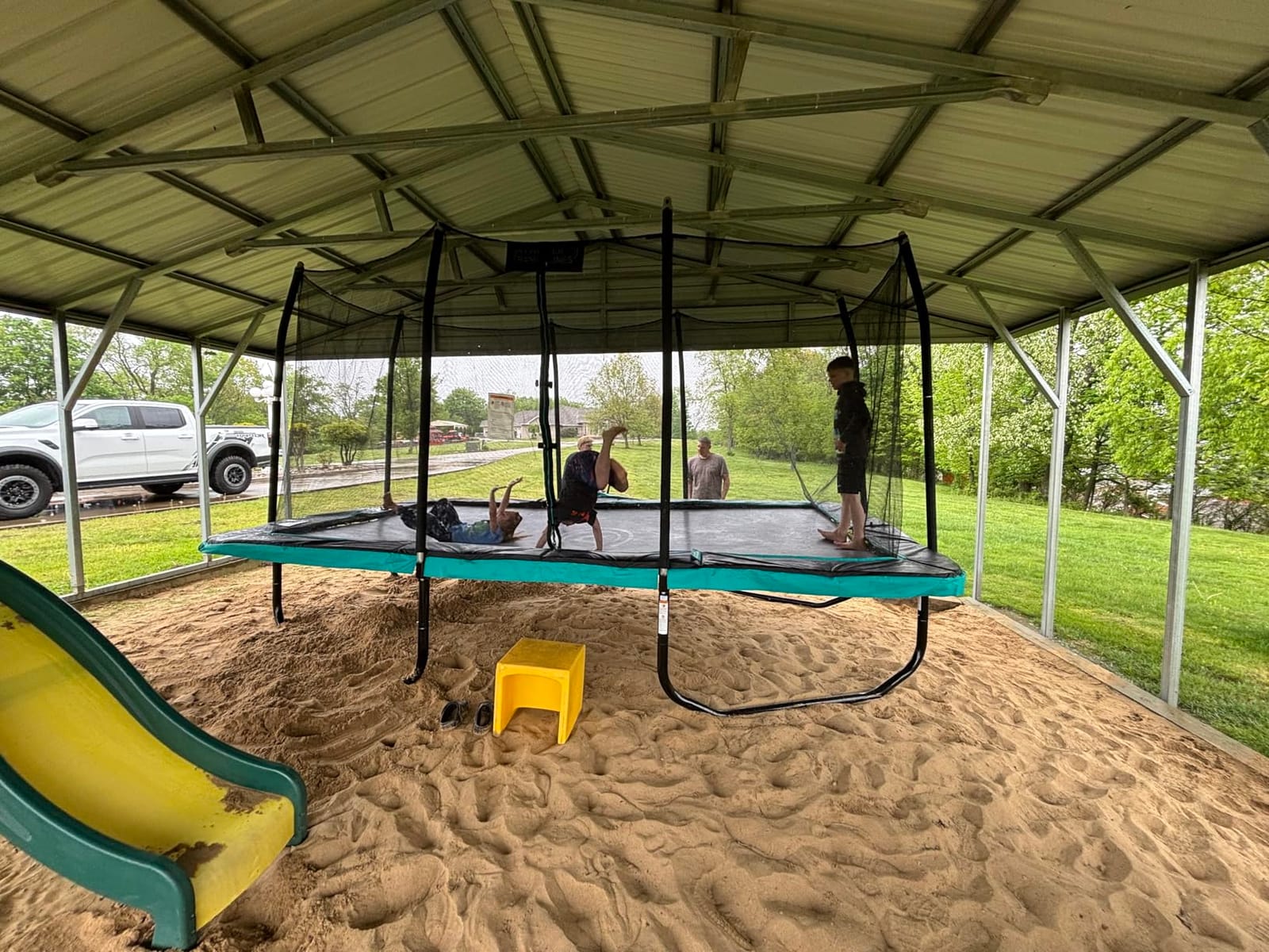 Skywalker Signature Series Trampoline with Enclosure customer photo 2