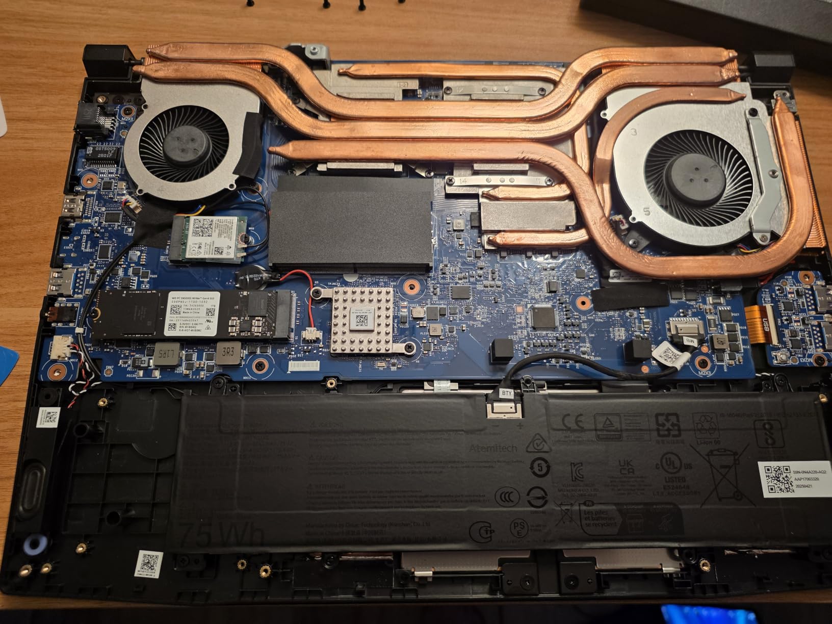 MSI Katana 15 HX 15.6