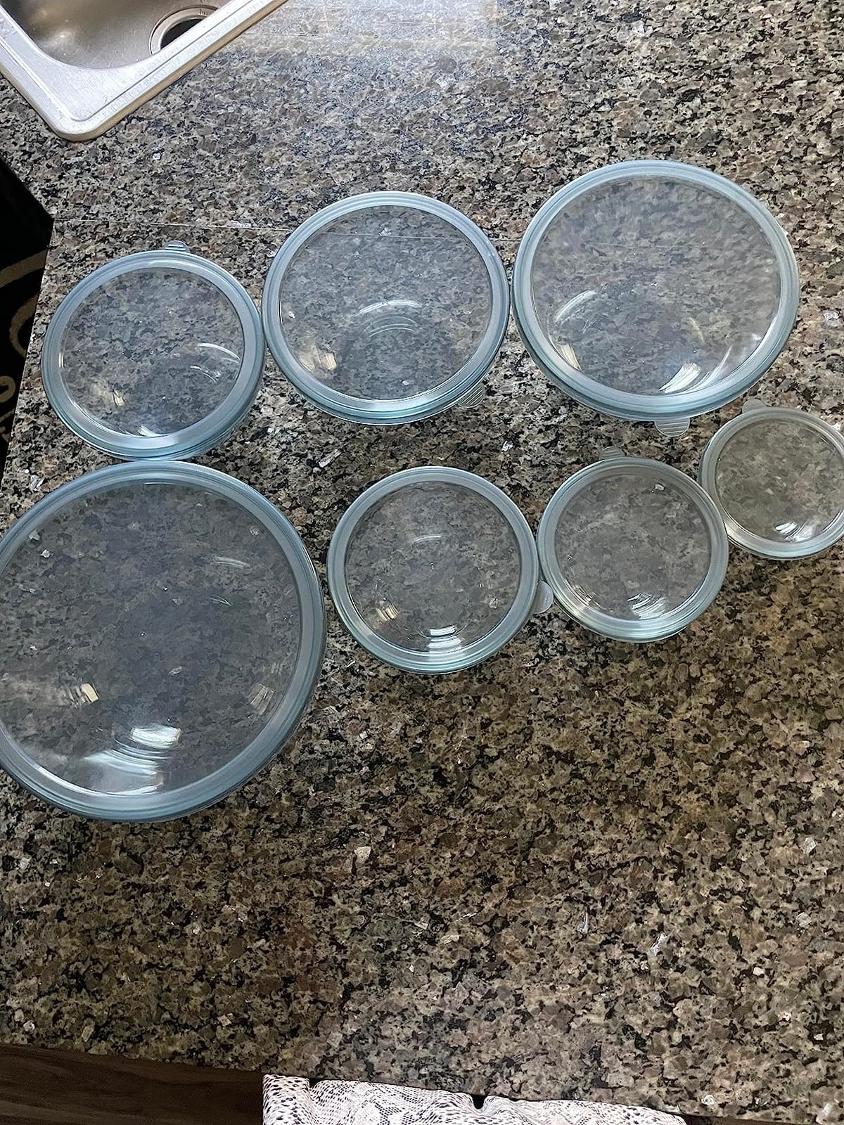 M MCIRCO 4 Packs Glass Mixing Bowls with Lids Set, 0.8/1.7/2.9/4.8 Qt customer photo 2