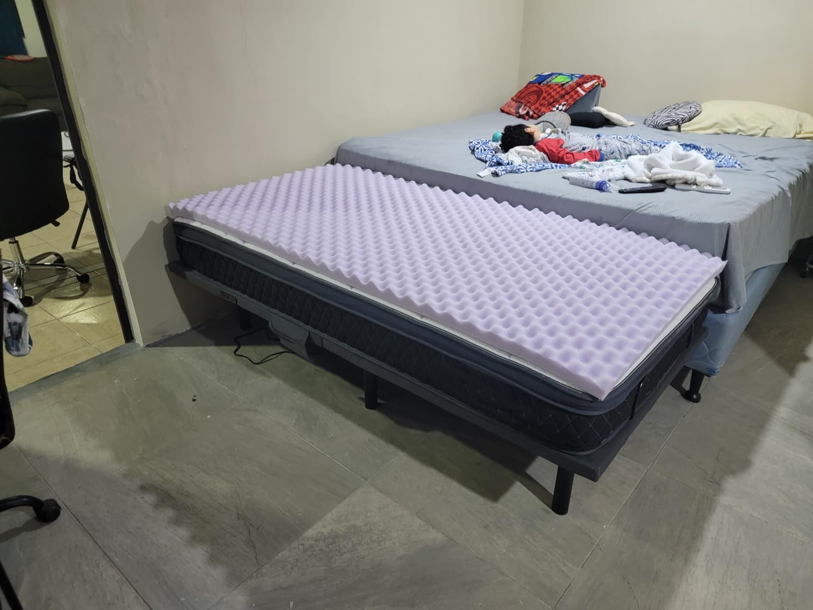 Pipishell Twin XL Adjustable Bed Frame with Wireless Remote and Zero Gravity | Head & foot incline, USB-A & USB-C ports, LED under-bed lighting, 4 leg height option, and easy 3-Step assembly customer photo 1