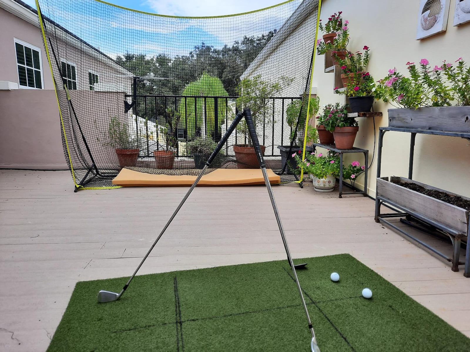 PodiuMax Golf Net, 10x7ft Golf Practice Net with Noise Reduce Silk Target Driving Real Balls, Hitting Nets for Backyard Garage, Improve Chipping Putting Pitching,Gift for Men & Golfers customer photo 2