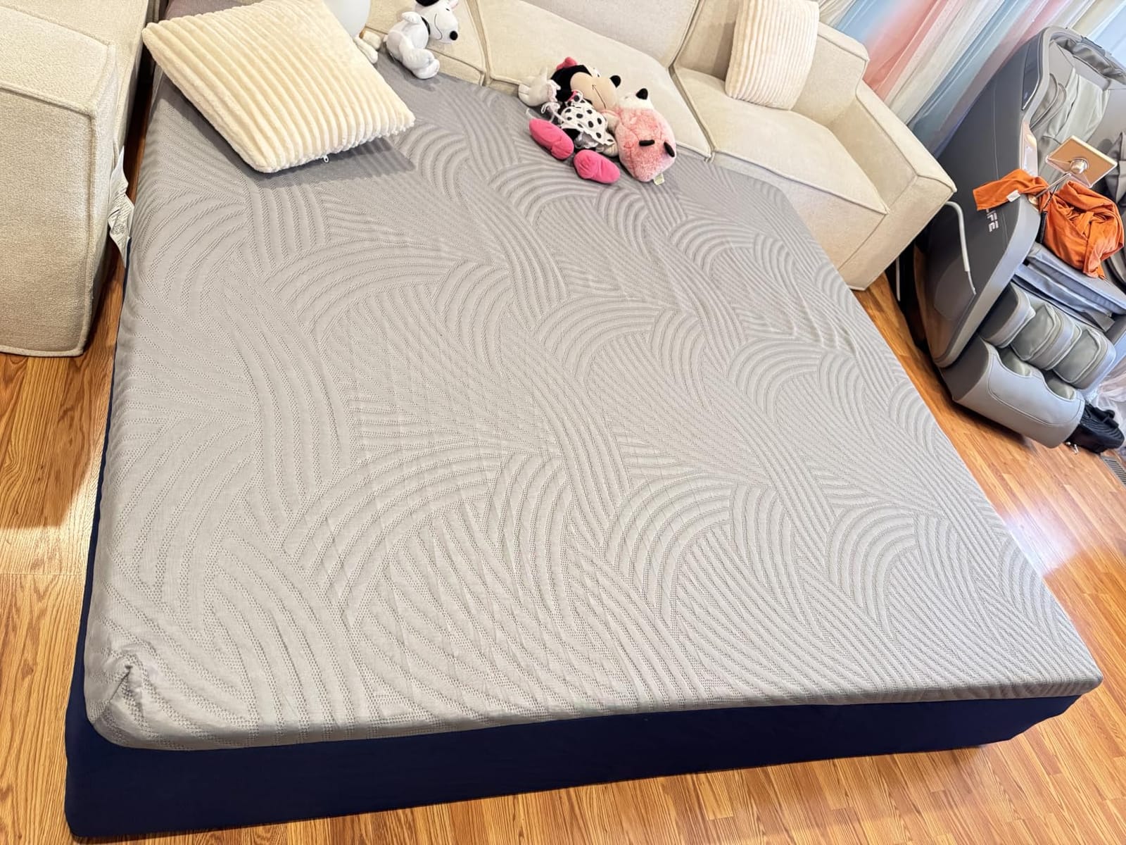 Sweetnight CoolNest 14 Inch King Size Mattress, Cooling Memory Foam Mattress - Cool Night Sleep, 5-Zone Ergo Support for Pressure Relief, Enhanced Breathability, Medium Feel, CertiPUR-US Certified customer photo 1
