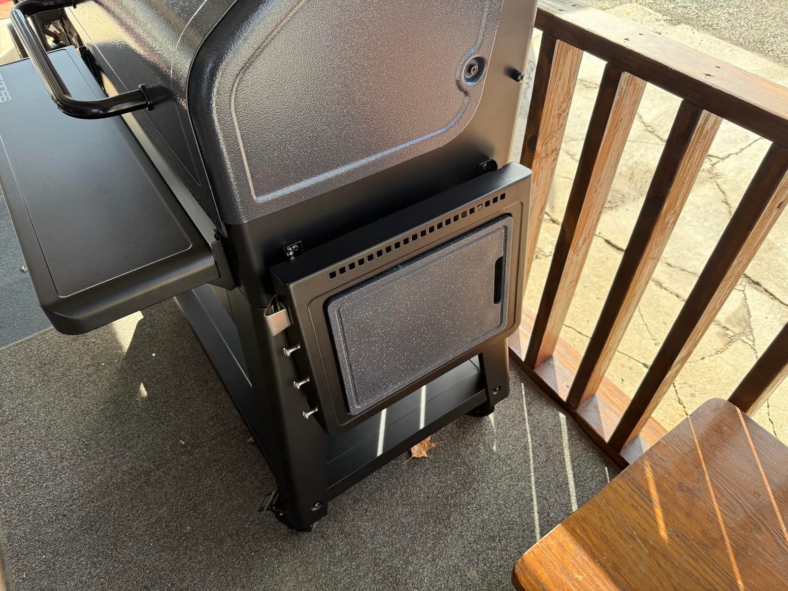 Pit Boss 850 Navigator Series WiFi & Bluetooth Wood Pellet Grill & Smoker, Flame Broiler and LCD Digital Controller, 932-Sq. In. Cook Space, 180°F to 500°F Temp Range, Meat Probe, 30 lb. Hopper customer photo 2