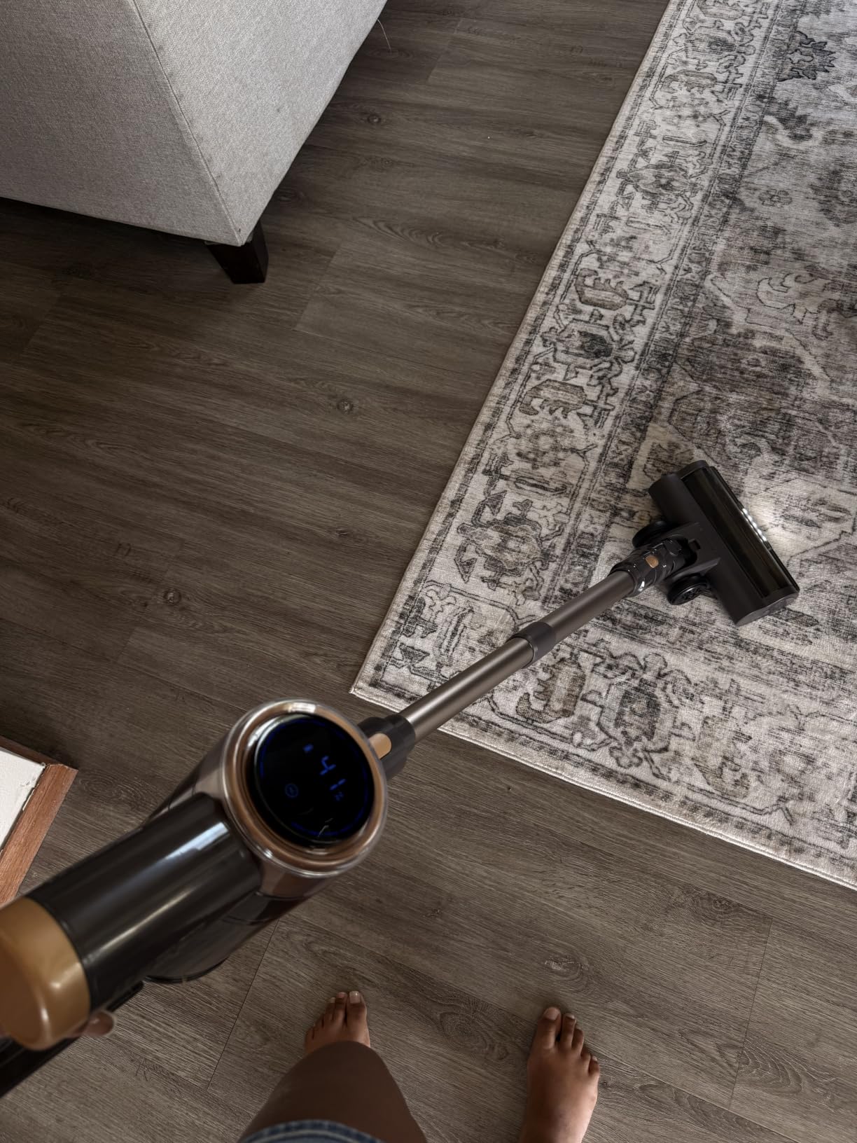 Cordless Vacuum Cleaner, 10-in-1 Lightweight Stick Vacuum with 45mins Runtime, Powerful Suction, LED Touch Screen, Rechargeable Vacuum Cleaners for Home Hardwood Floor Carpet Pet Hair (Gold) customer photo 2