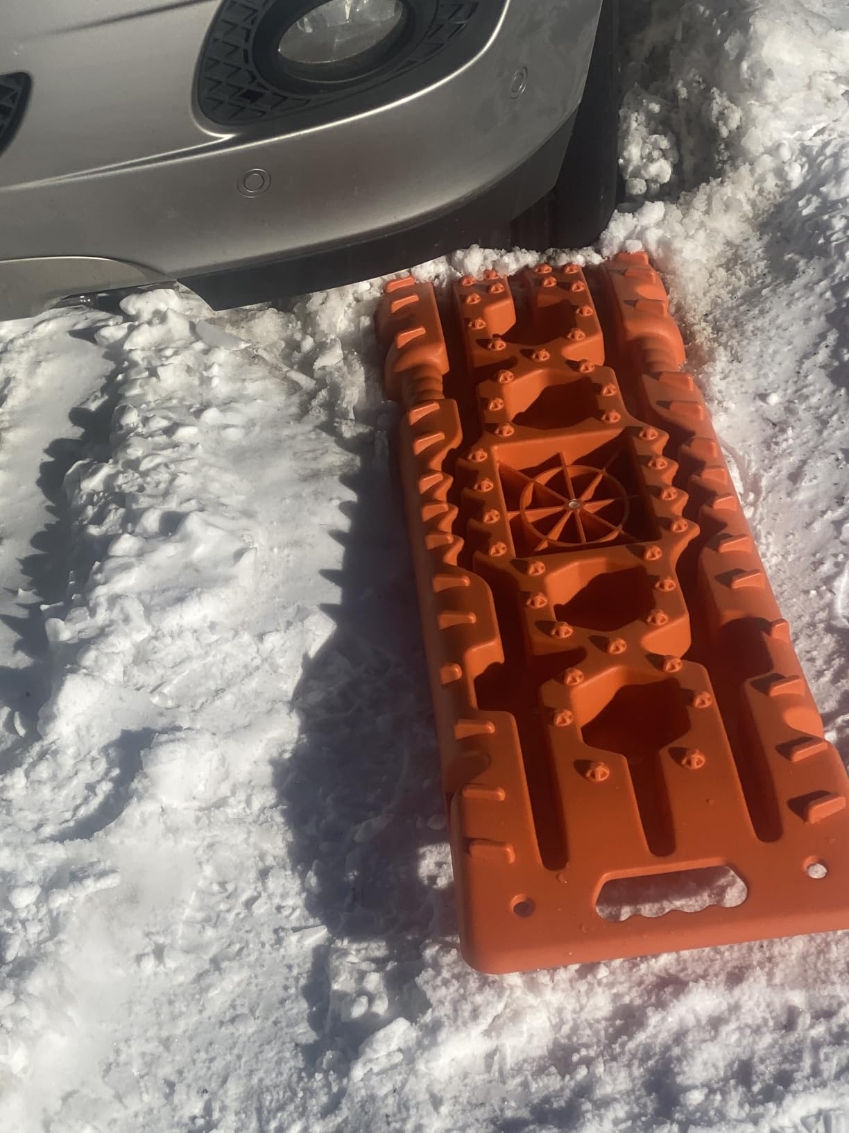 Off-Road Traction Boards, 2Pcs Recovery Tracks for Jeep, Truck & SUV – Heavy-Duty Traction Mats for Mud, Snow & Sand with Storage Bag for Emergency Tire Ramp (Orange) customer photo 1
