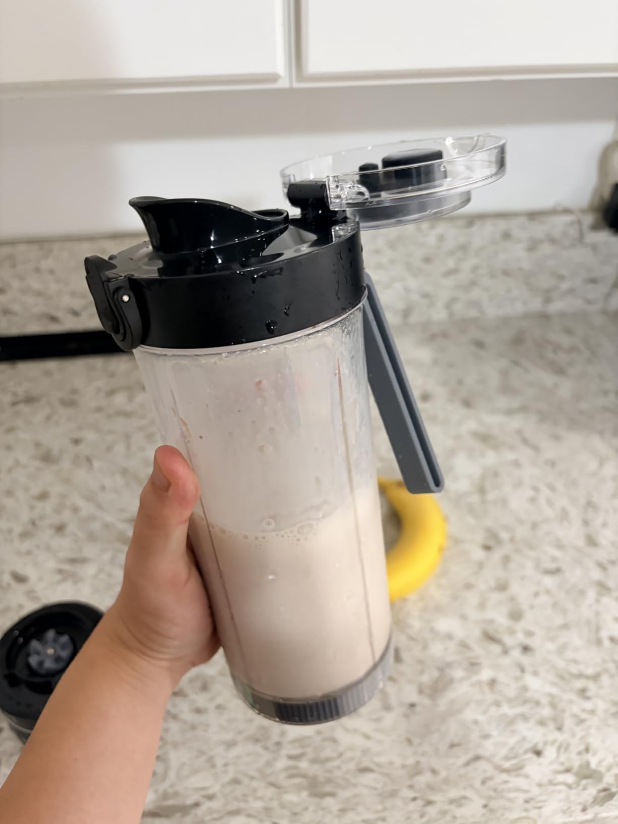UTALENT Cordless Portable Blender, Ice Crush, 700W Motor, 25oz Cup, 4 Mode customer photo 2