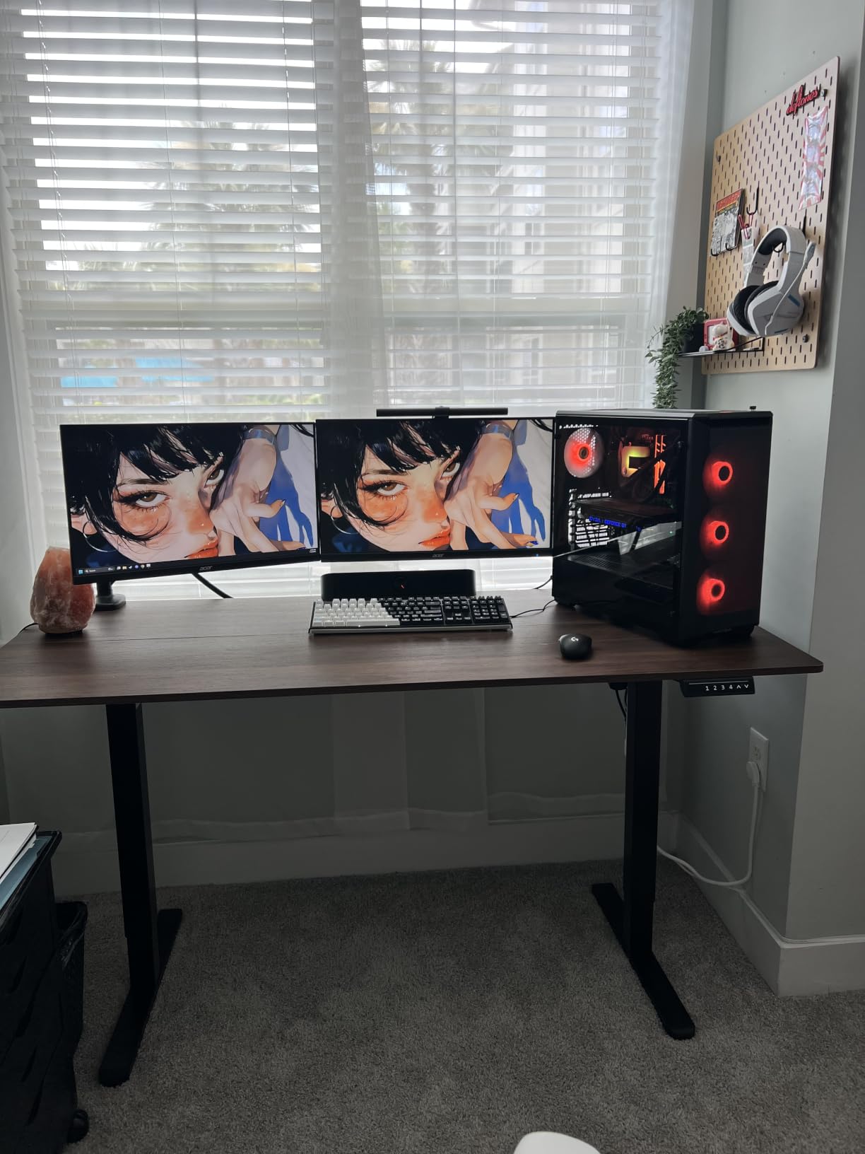 HUANUO 32x19 Inch Small Electric Standing Desk, Adjustable, Light Walnut | 176 Lbs Capacity, Rounded Corners, Wheel-Ready Feet, Compact Desktop, Apartment Workspace, 28.3-46.5 Inch Height Range customer photo 2