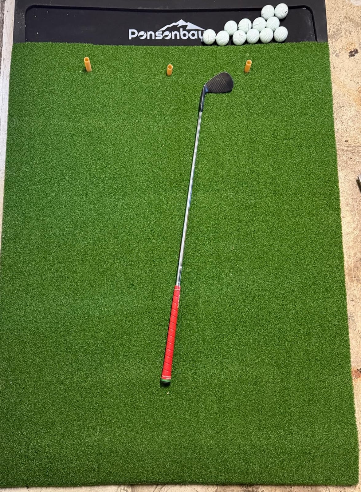 Dual Turf Golf Hitting Mat with Ball Tray, Integrated Golf Practice Mat for Indoor & Outdoor Use Golf Training Mat with 3 Tees customer photo 1
