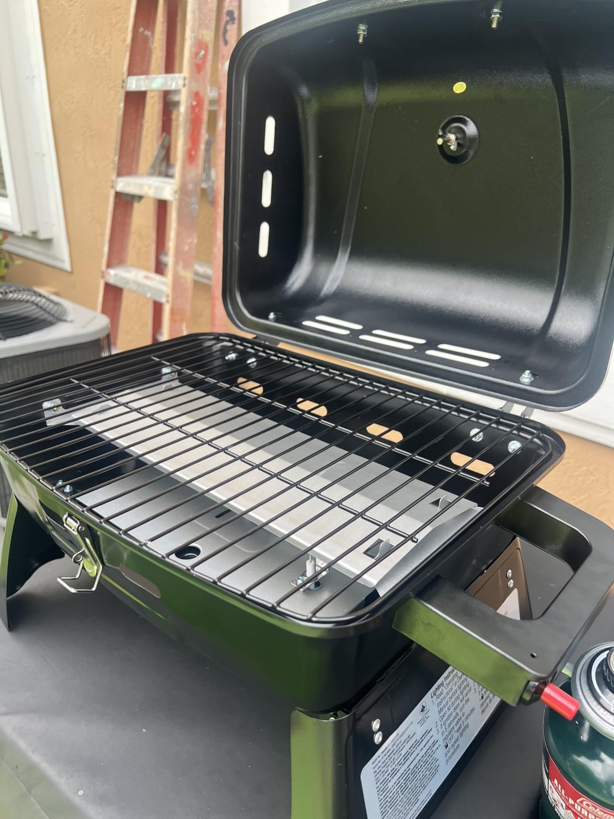 Brand-Man Portable Propane Gas Grill 1 Burner 10,000 BTU 240 sq.in. | Compact Tabletop BBQ Grill with Locking Lid Folding Legs for Outdoor Cooking, Backyard BBQs, Vacation Camping customer photo 1
