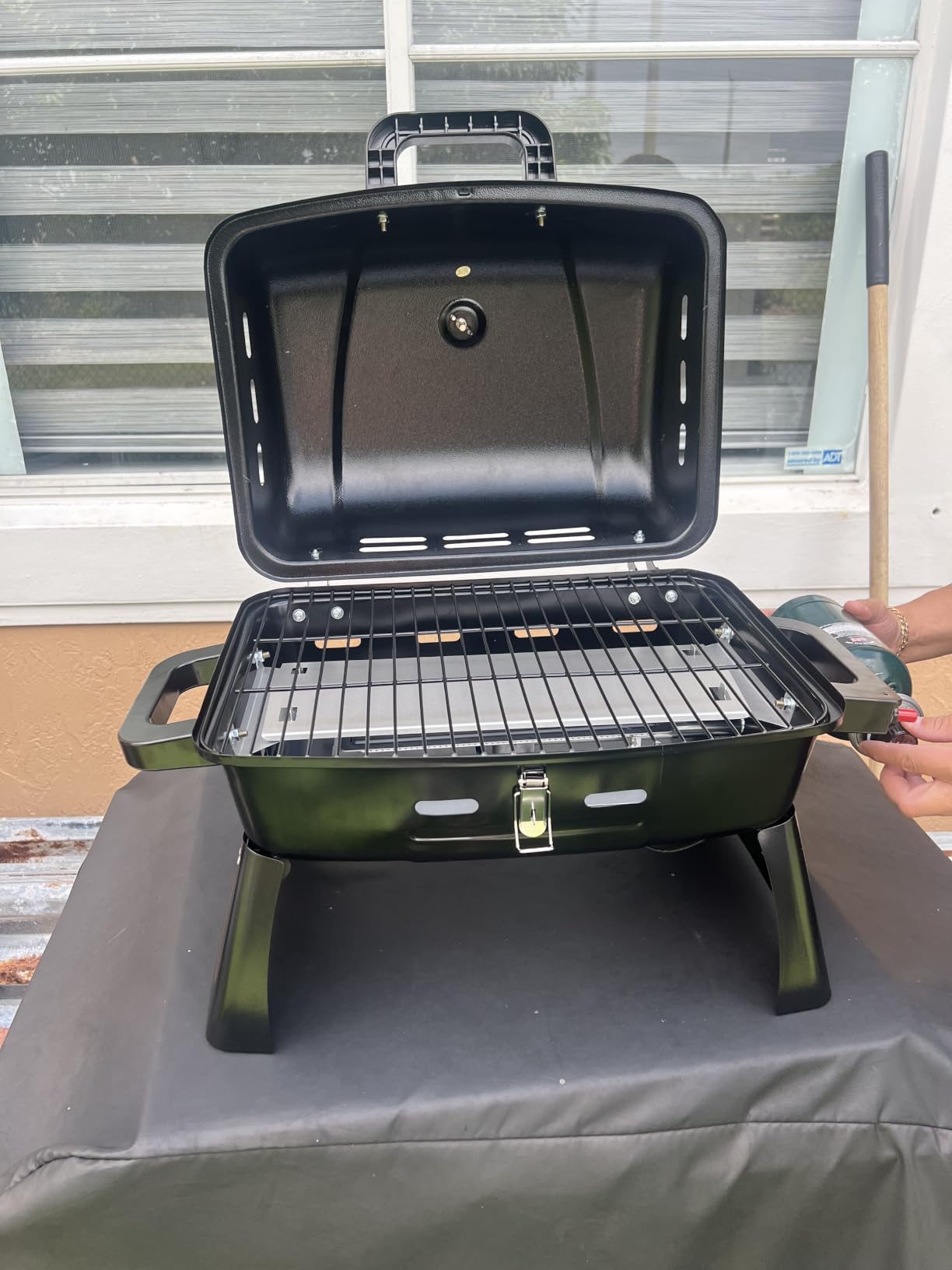 Brand-Man Portable Propane Gas Grill 1 Burner 10,000 BTU 240 sq.in. | Compact Tabletop BBQ Grill with Locking Lid Folding Legs for Outdoor Cooking, Backyard BBQs, Vacation Camping customer photo 2